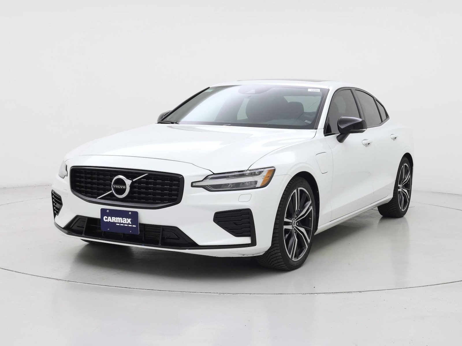 2022 Volvo S60 R-Design - Photo 5