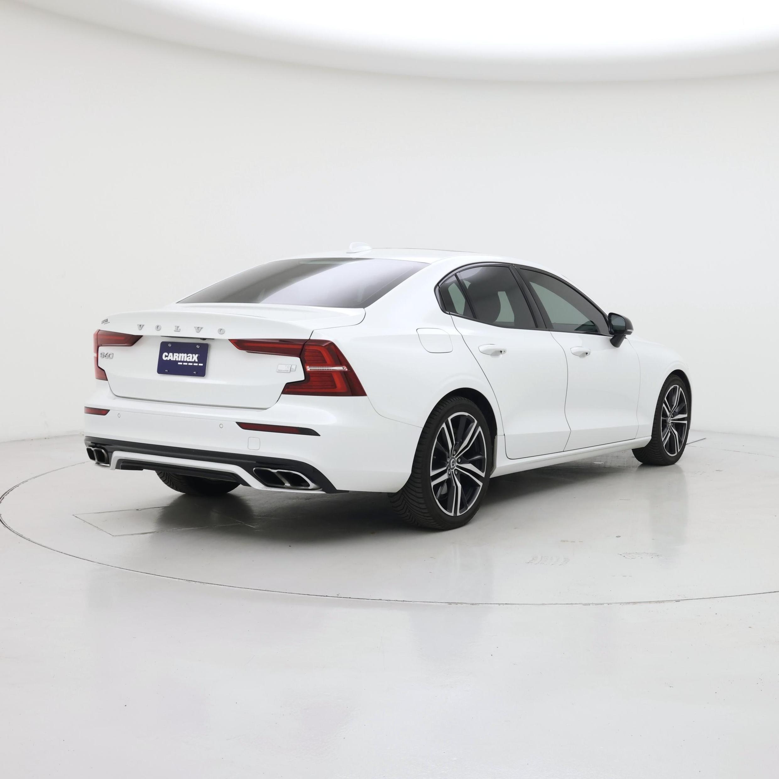 Thumbnail: 2022 Volvo S60 - 8