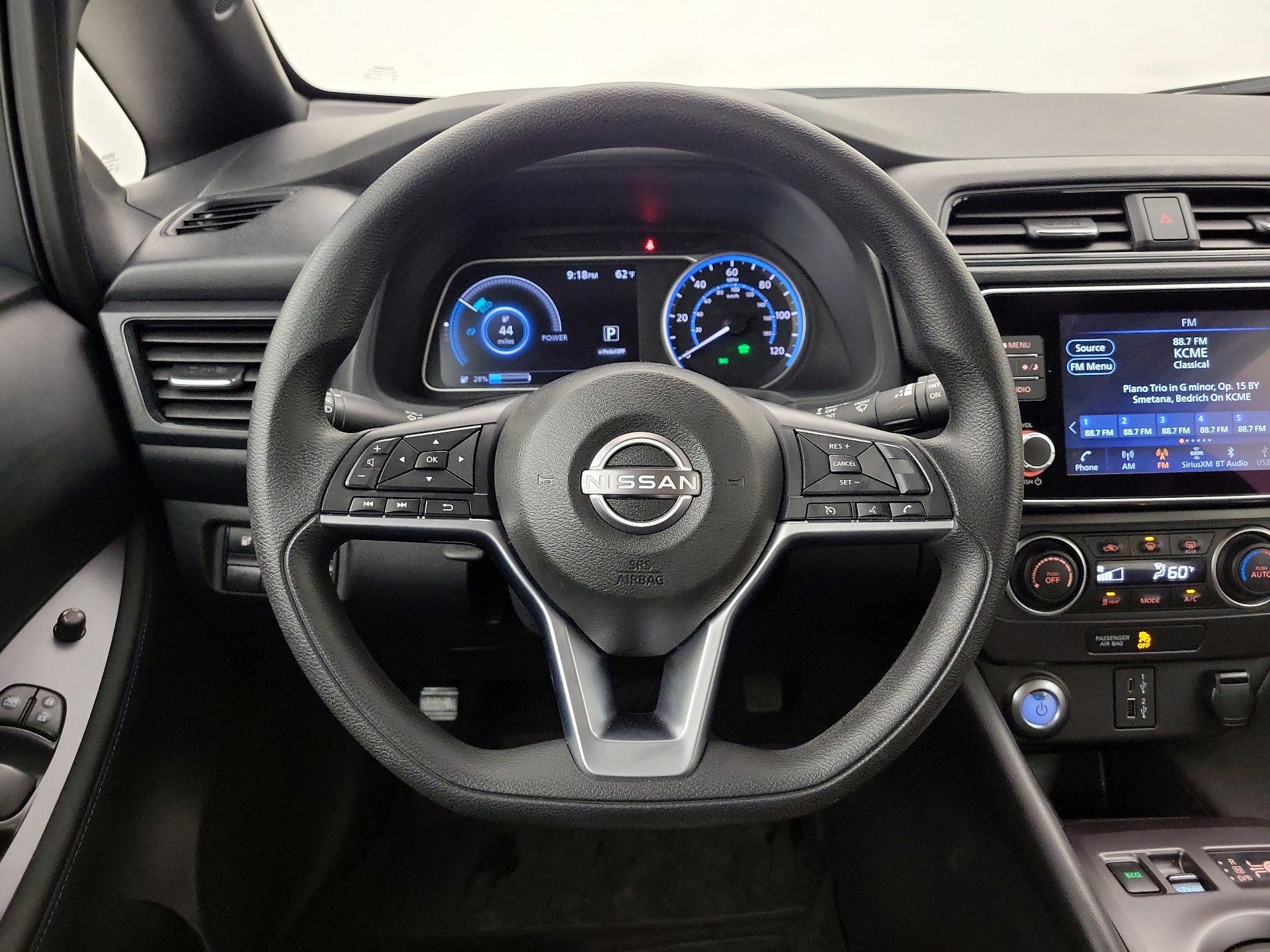 Thumbnail: 2025 Nissan Leaf - 10