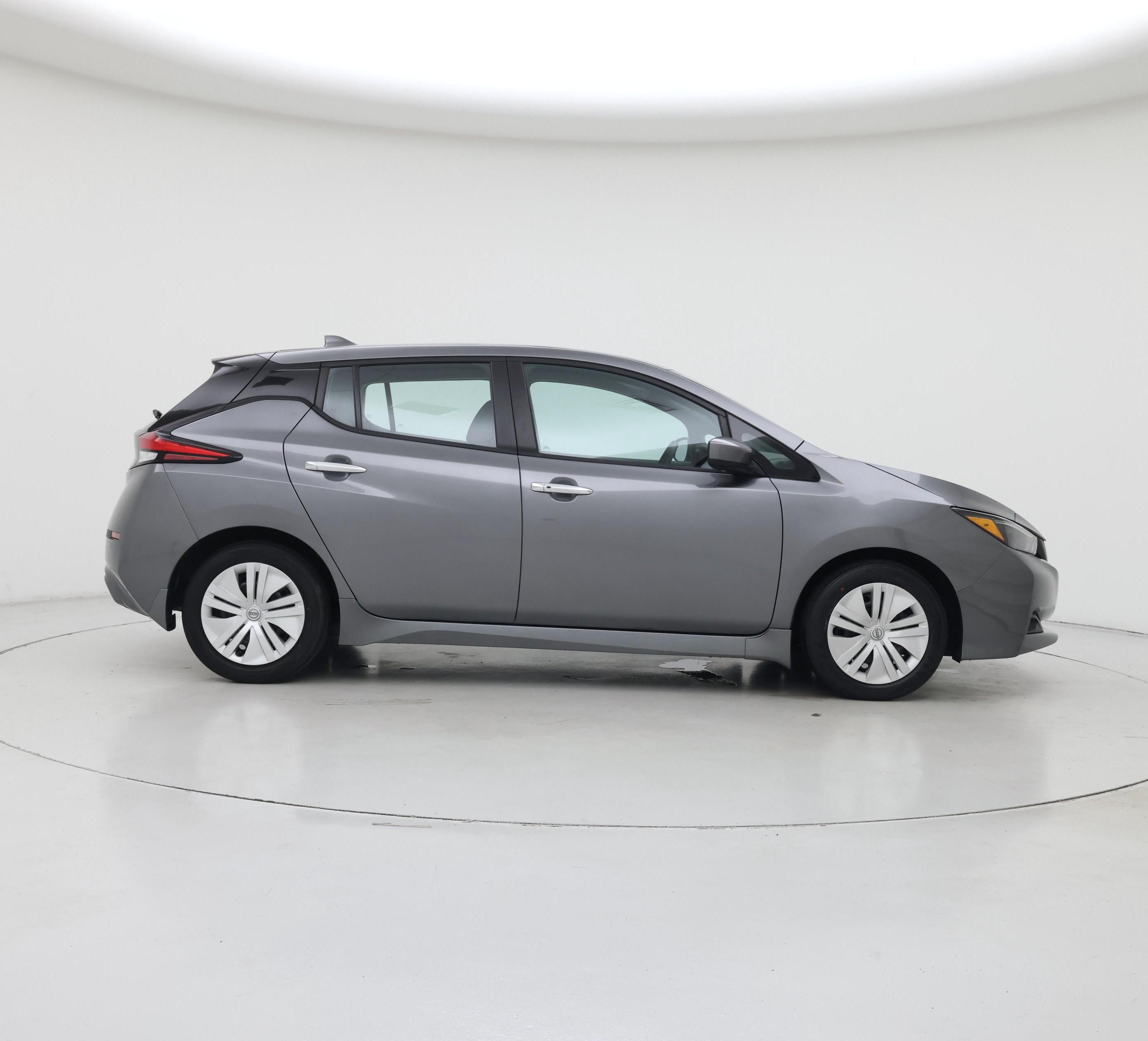 Thumbnail: 2025 Nissan Leaf - 7