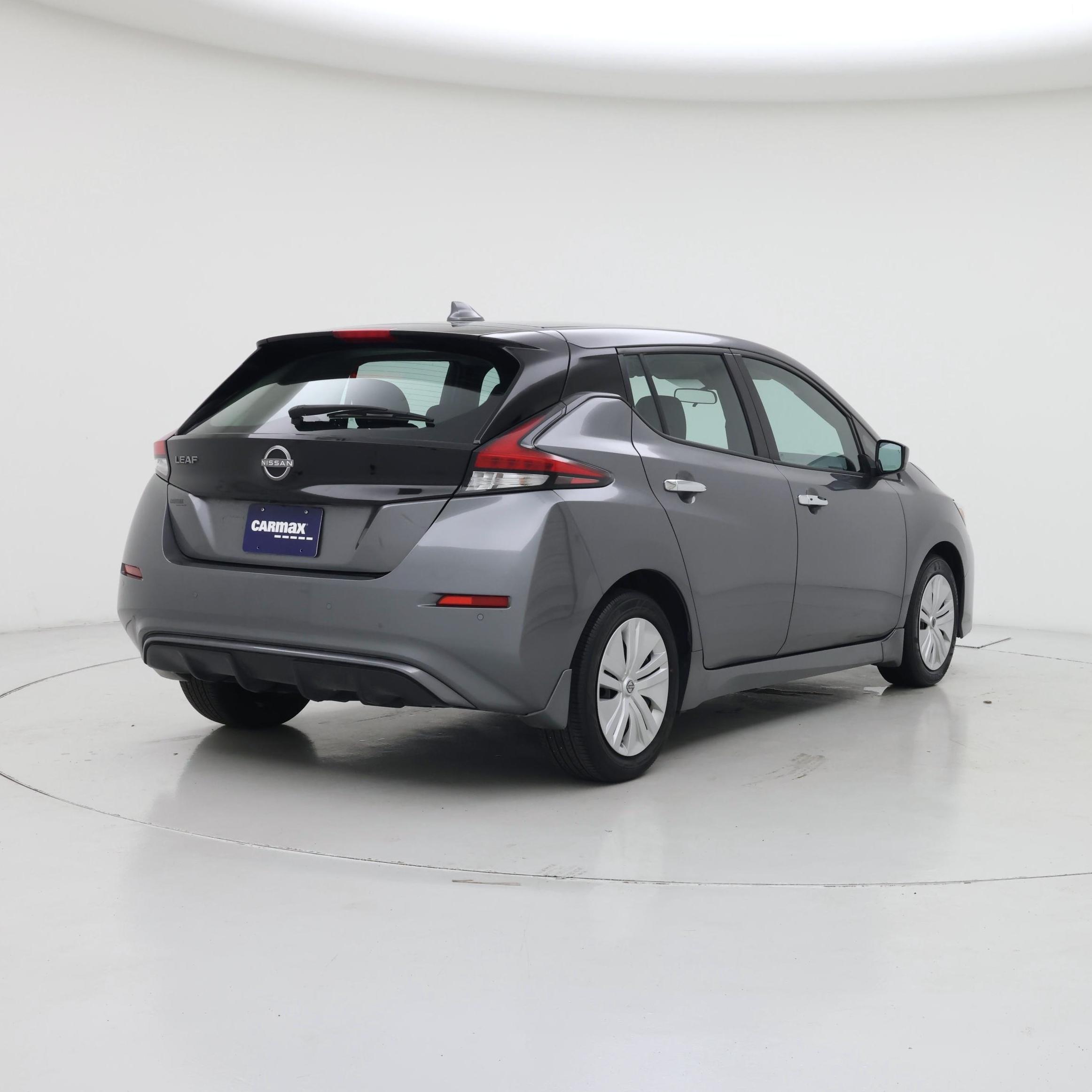 Thumbnail: 2025 Nissan Leaf - 8