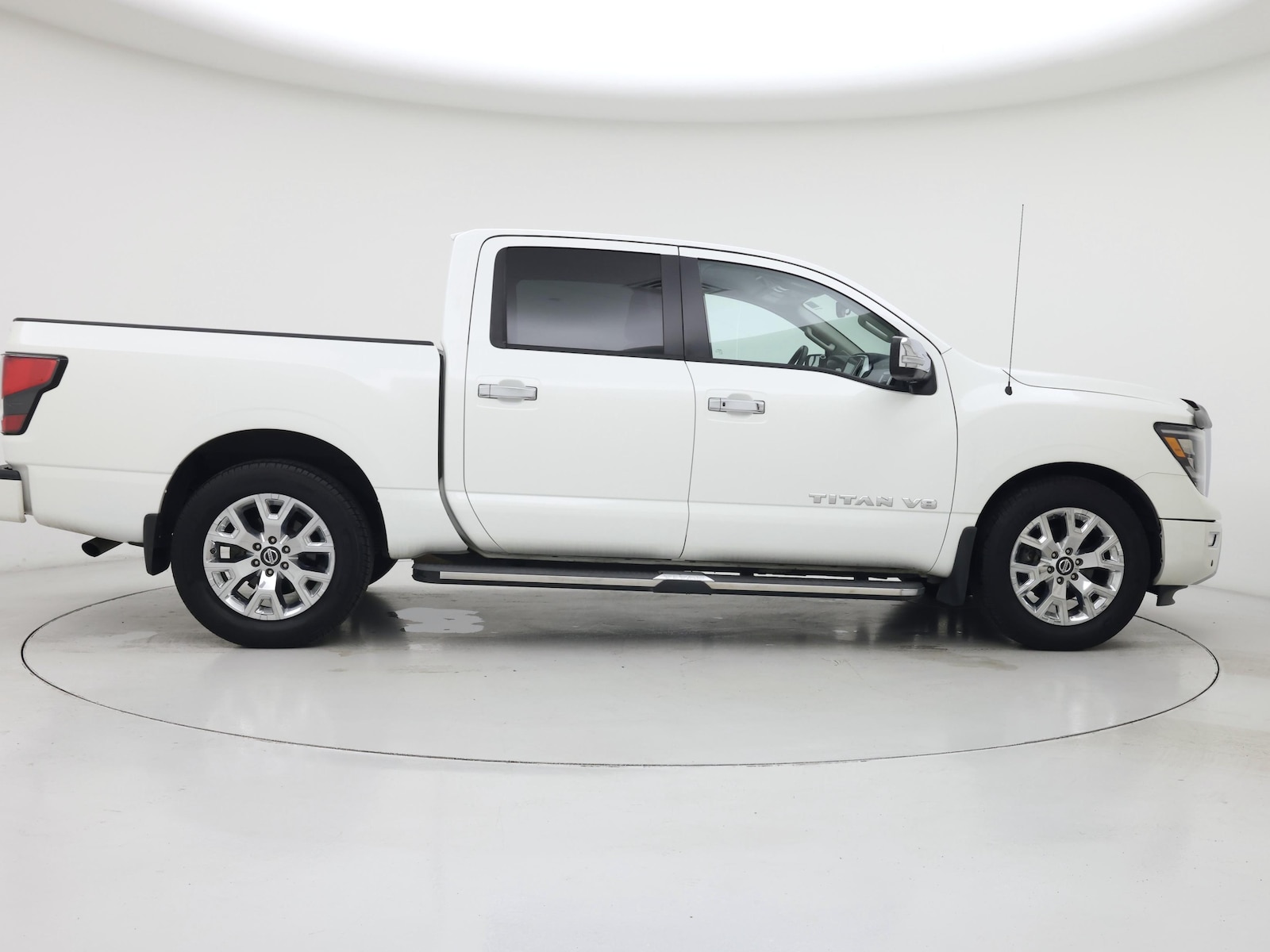 2020 Nissan Titan SL - Photo 8