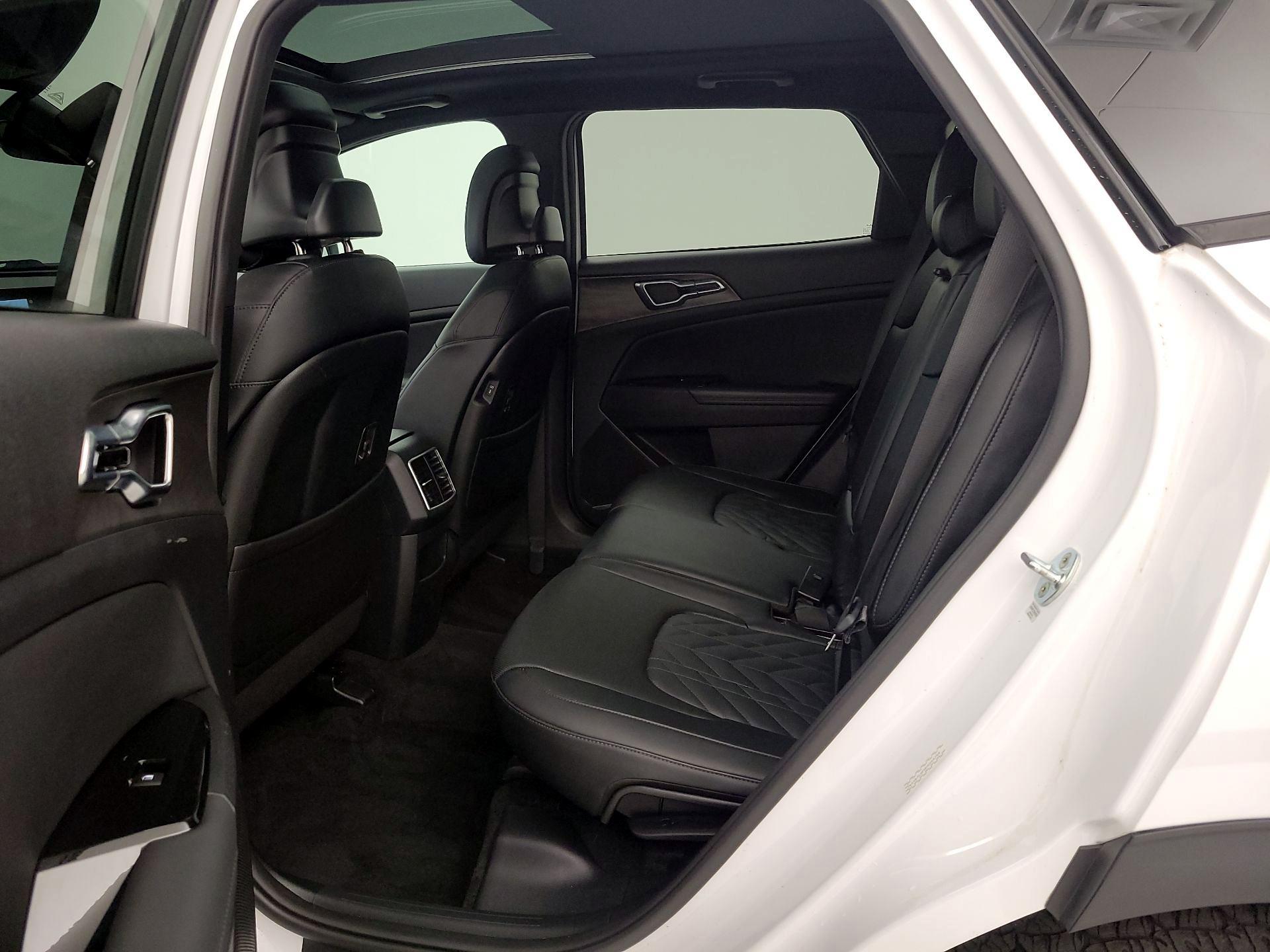 Thumbnail: 2023 Kia Sportage - 20