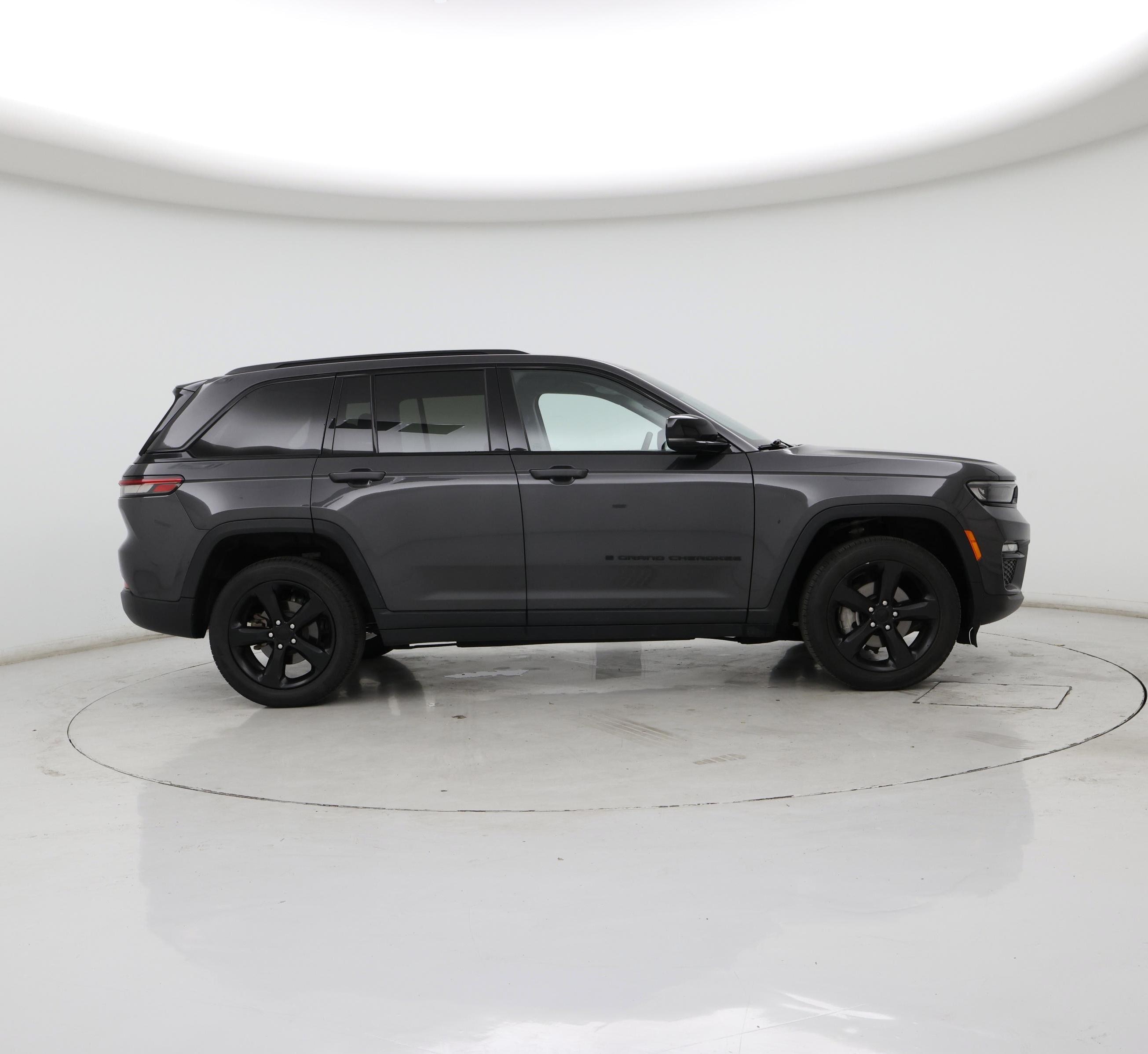 Thumbnail: 2023 Jeep Grand Cherokee - 7