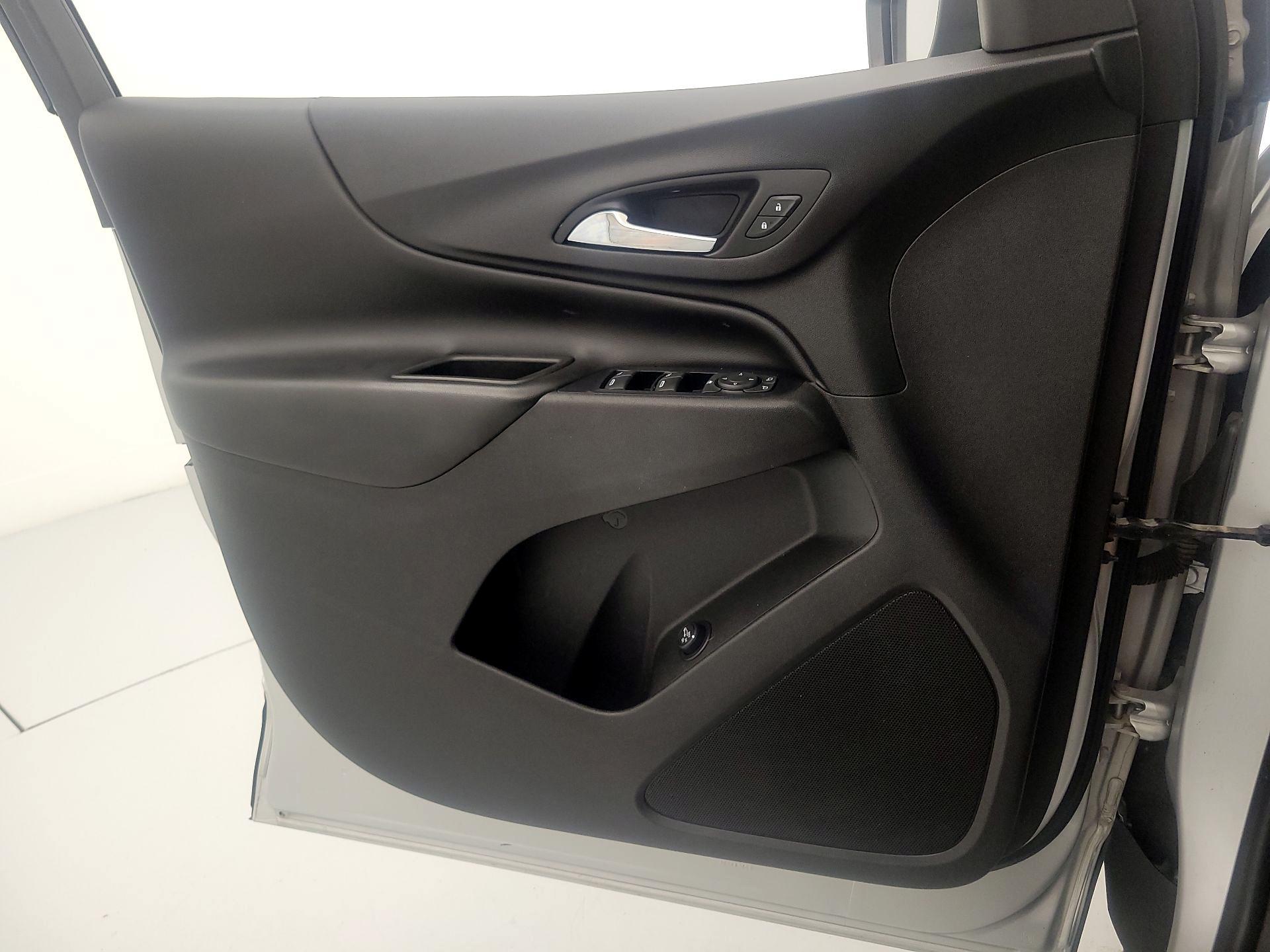 Thumbnail: 2020 Chevrolet Equinox - 12