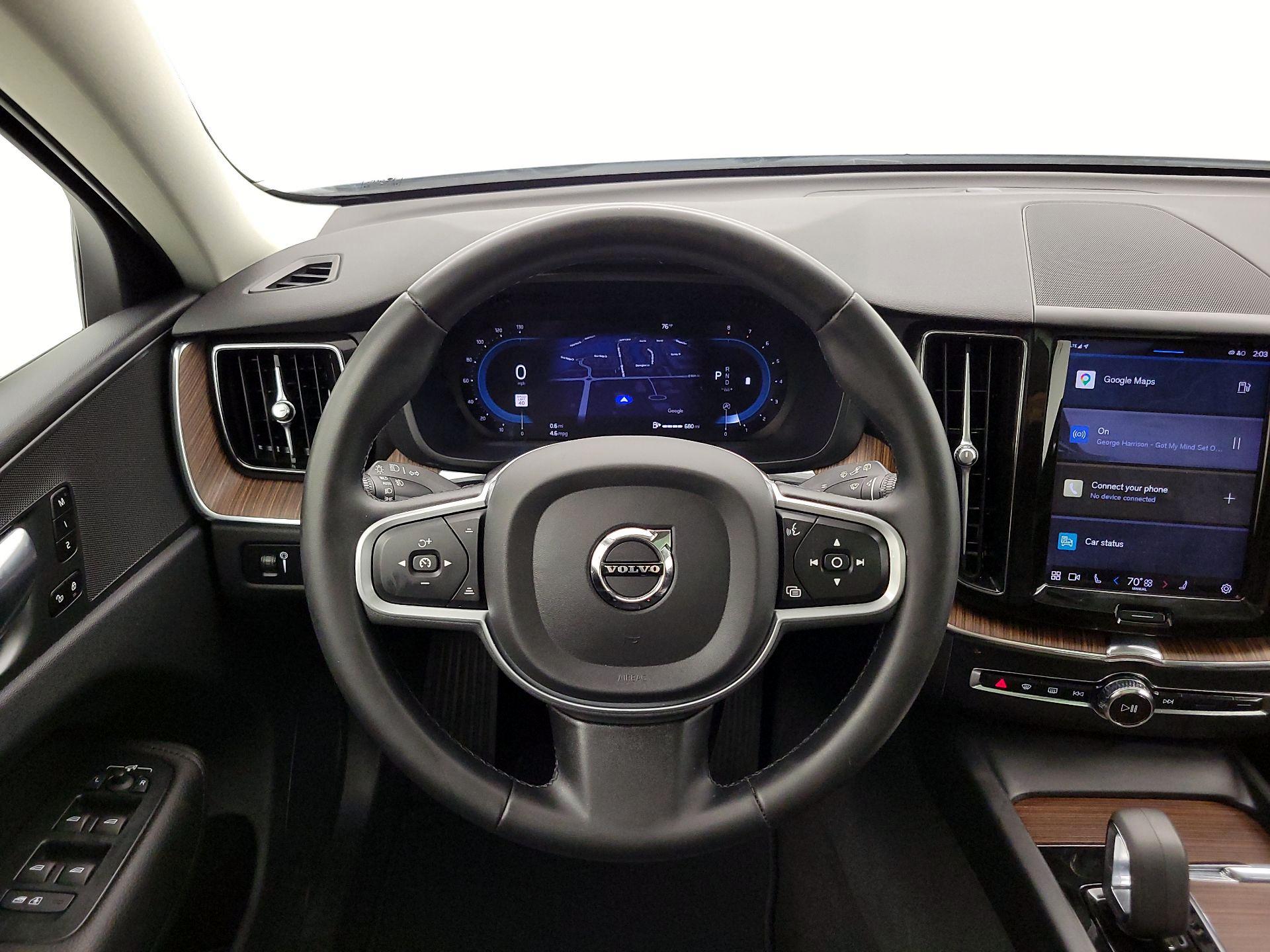 Thumbnail: 2022 Volvo XC60 - 10