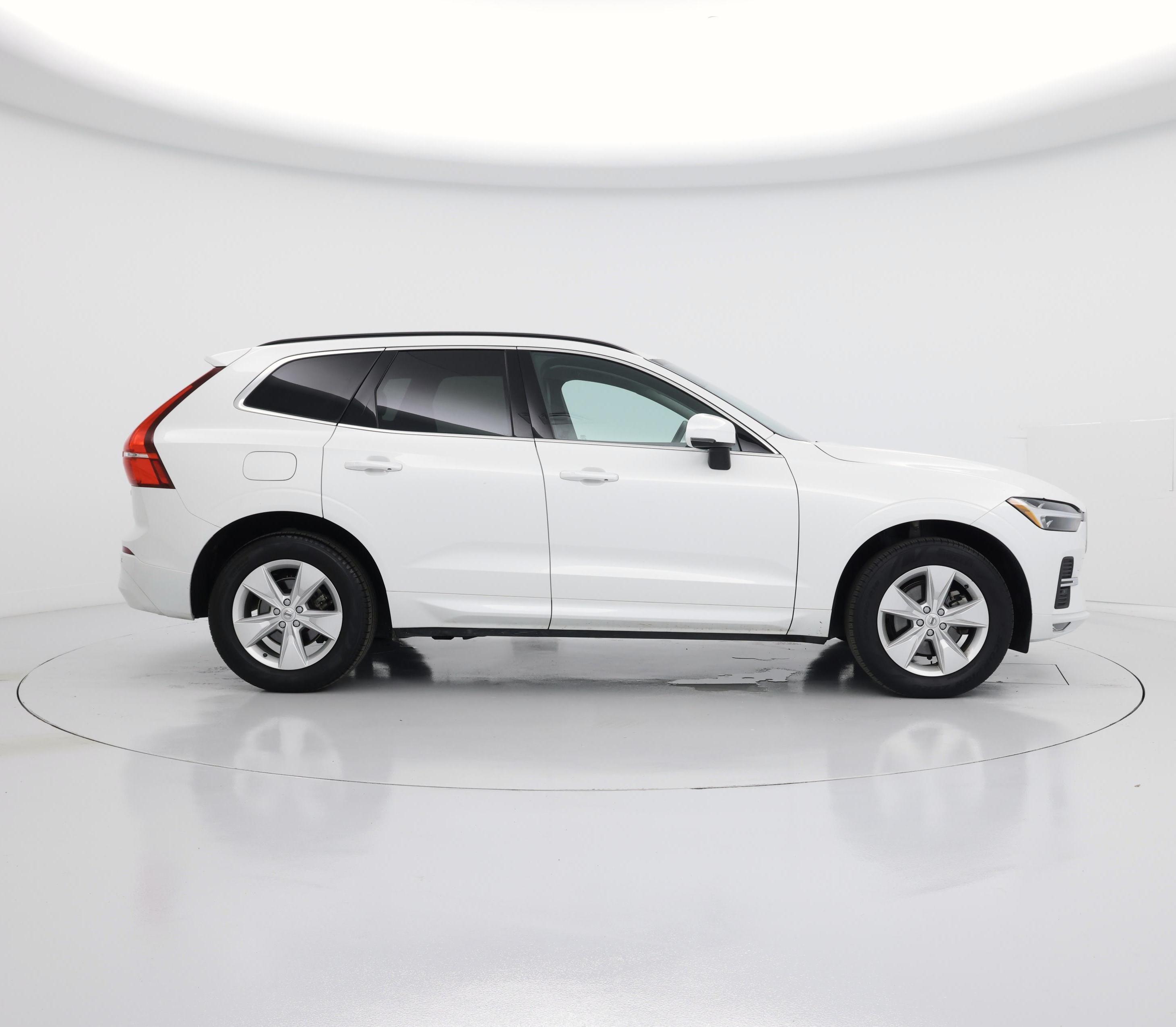 Thumbnail: 2022 Volvo XC60 - 7