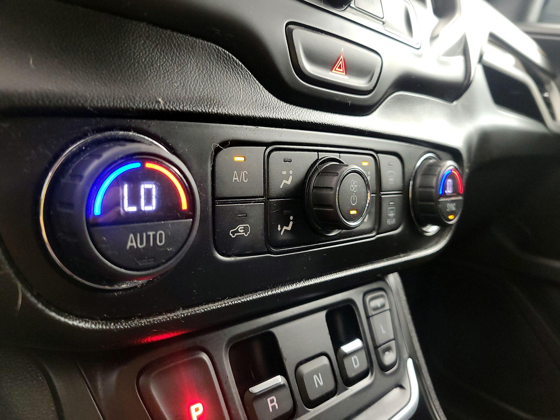Thumbnail: 2021 GMC Terrain - 16