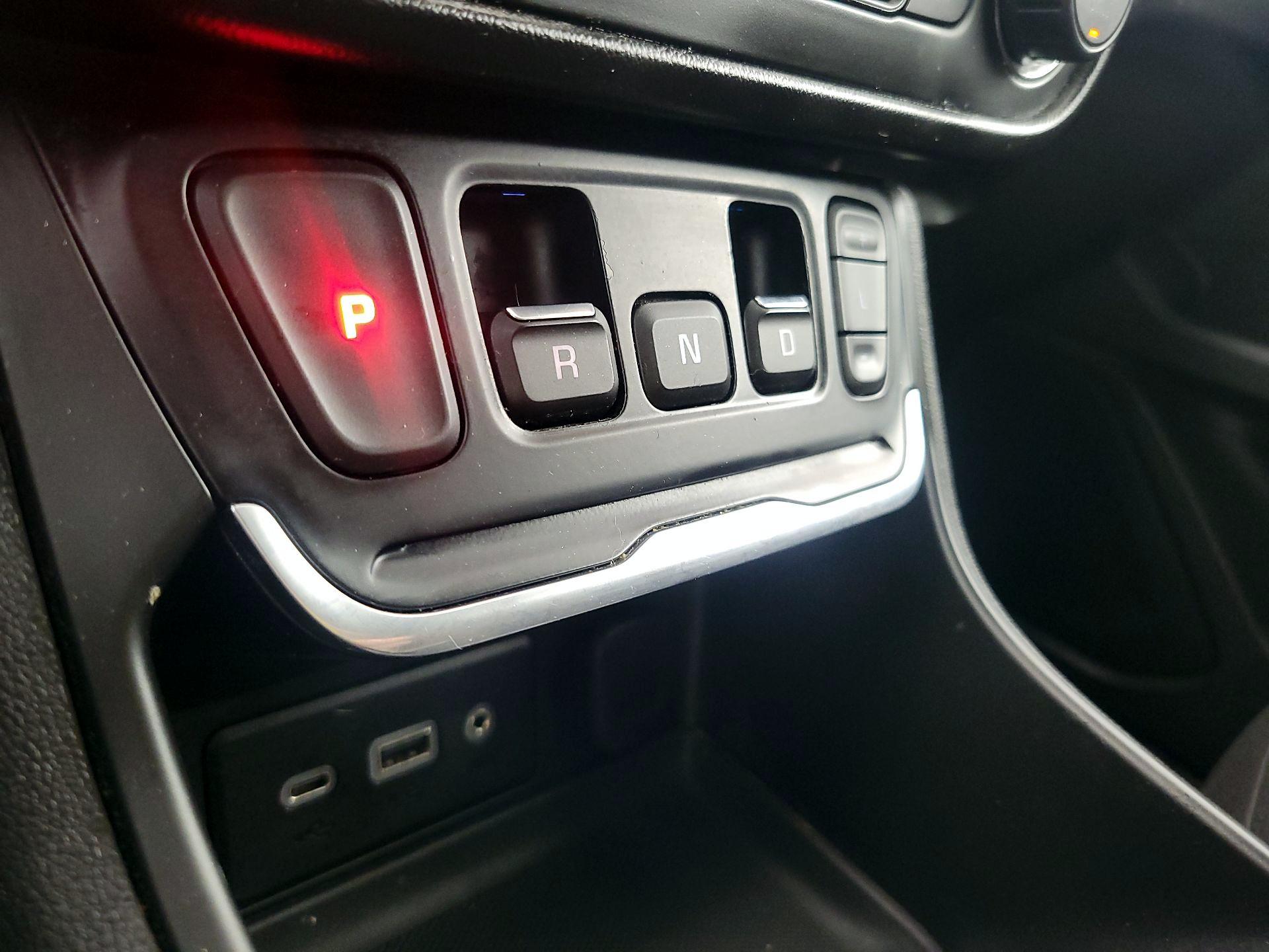 Thumbnail: 2021 GMC Terrain - 17