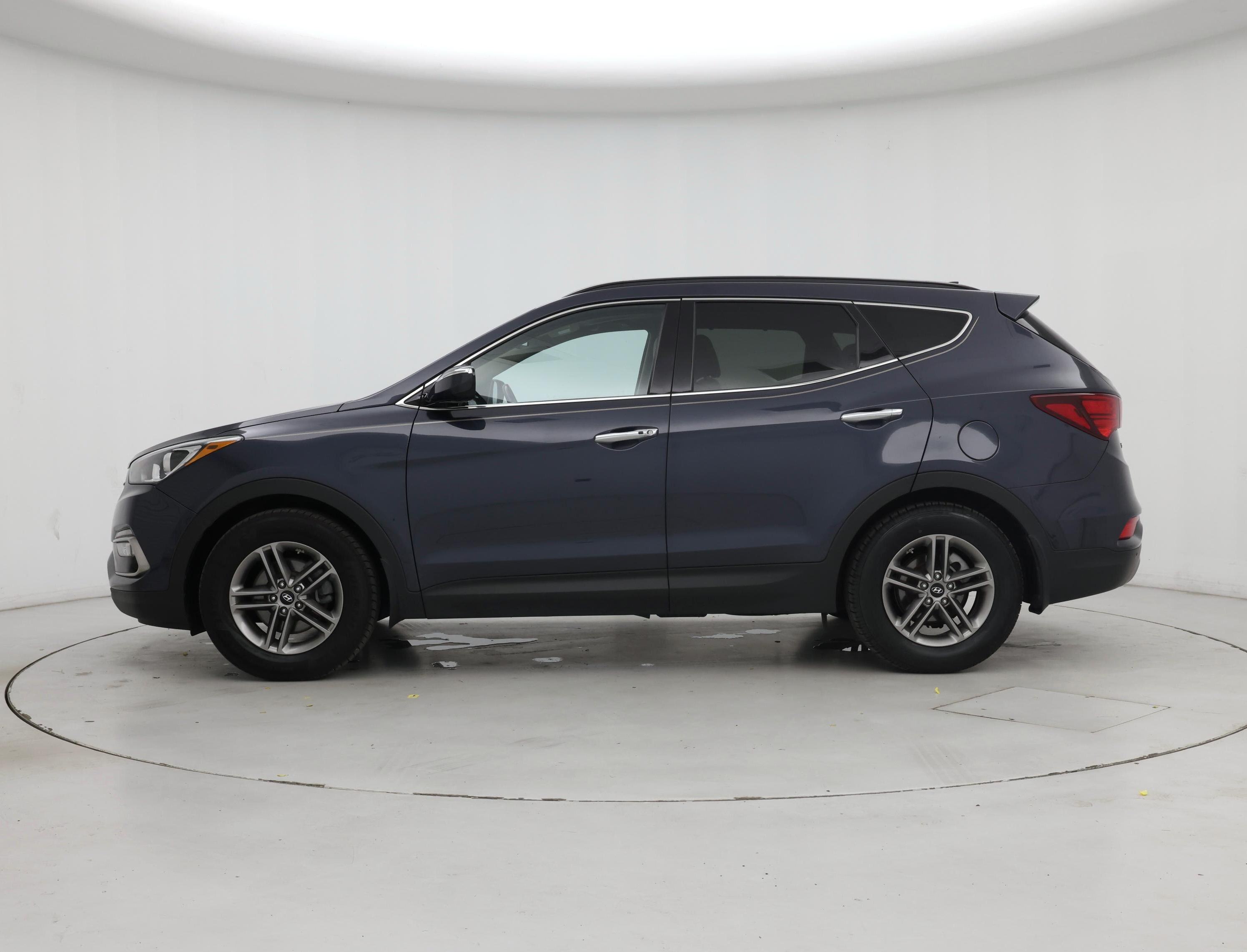 Thumbnail: 2017 Hyundai Santa Fe - 3