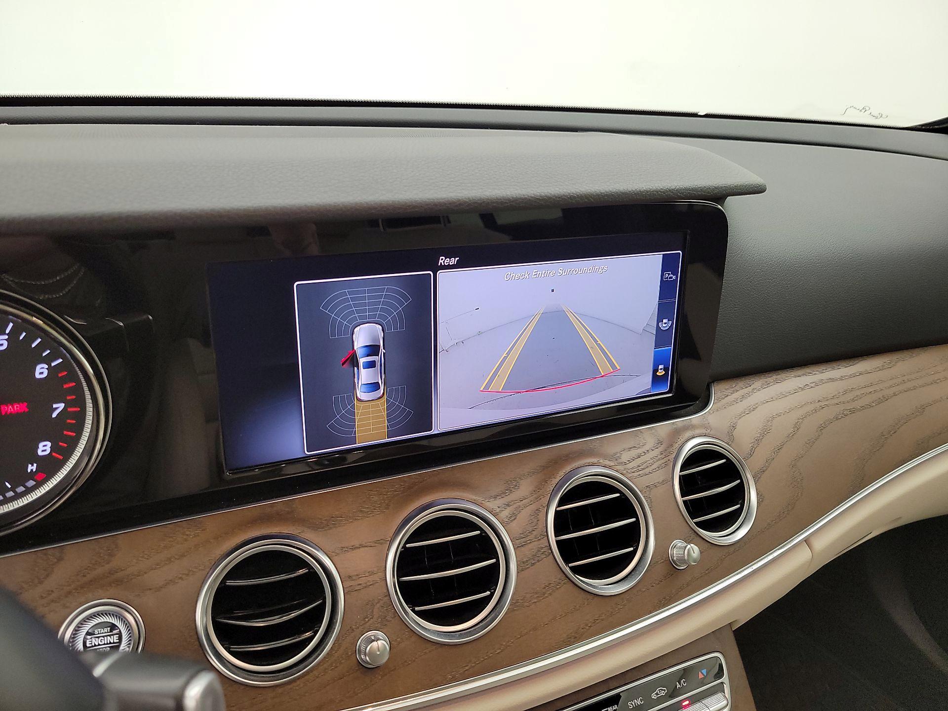 Thumbnail: 2018 Mercedes-Benz E-Class - 14