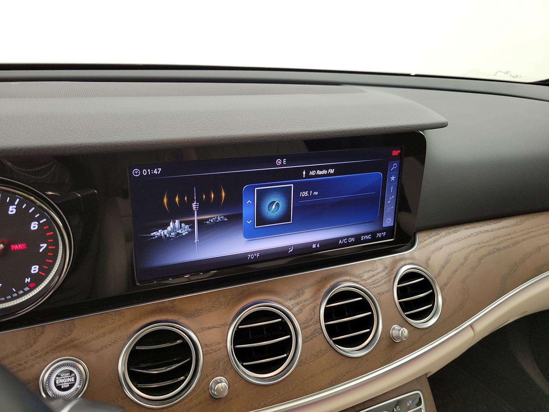 Thumbnail: 2018 Mercedes-Benz E-Class - 15