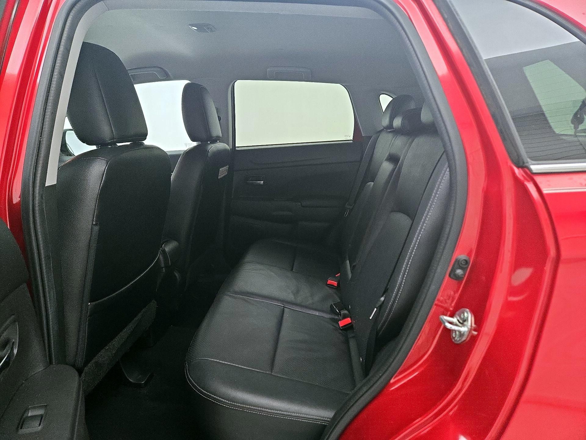 Thumbnail: 2015 Mitsubishi Outlander Sport - 19