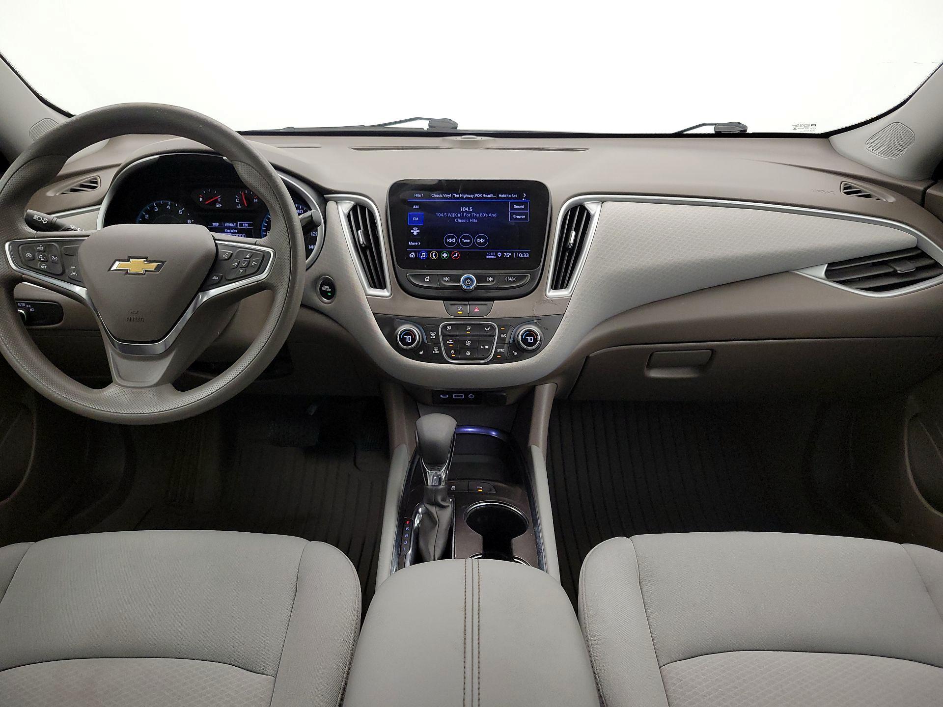 Thumbnail: 2024 Chevrolet Malibu - 9
