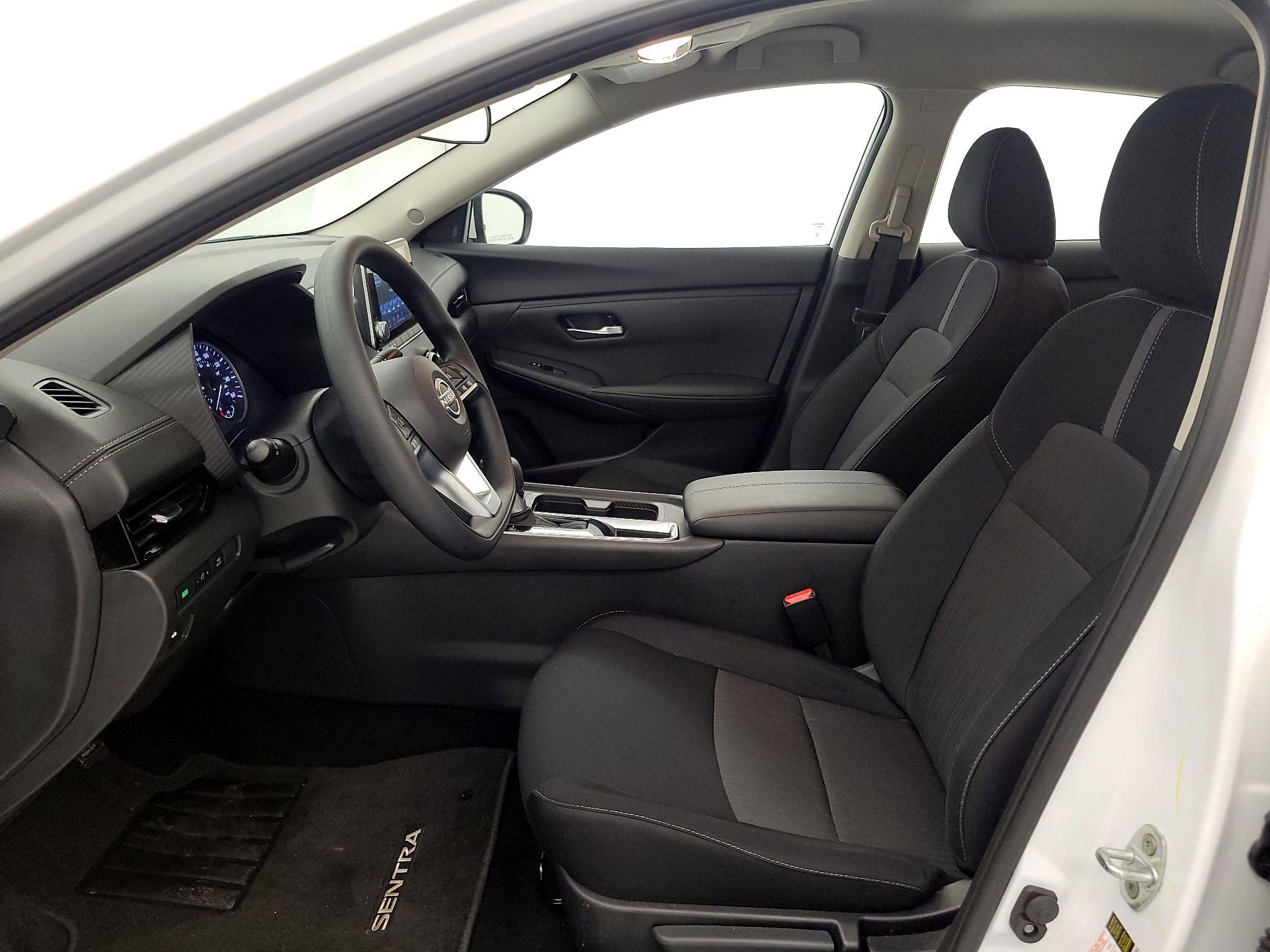 Thumbnail: 2025 Nissan Sentra - 11