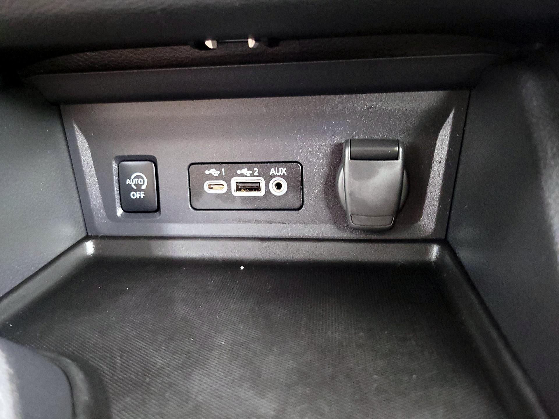 Thumbnail: 2025 Nissan Sentra - 18