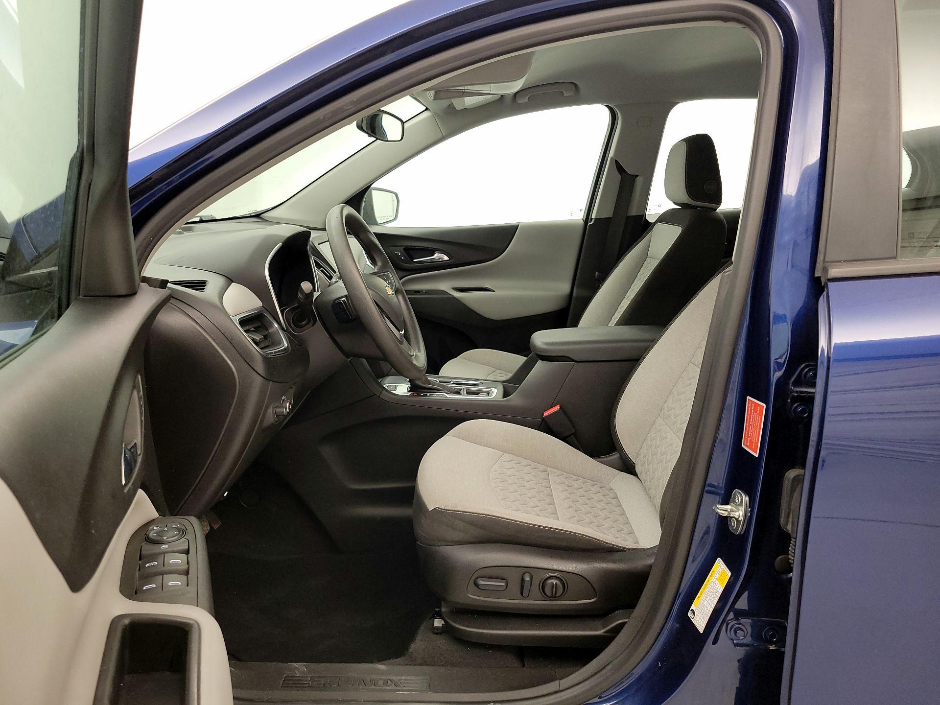 Thumbnail: 2022 Chevrolet Equinox - 11