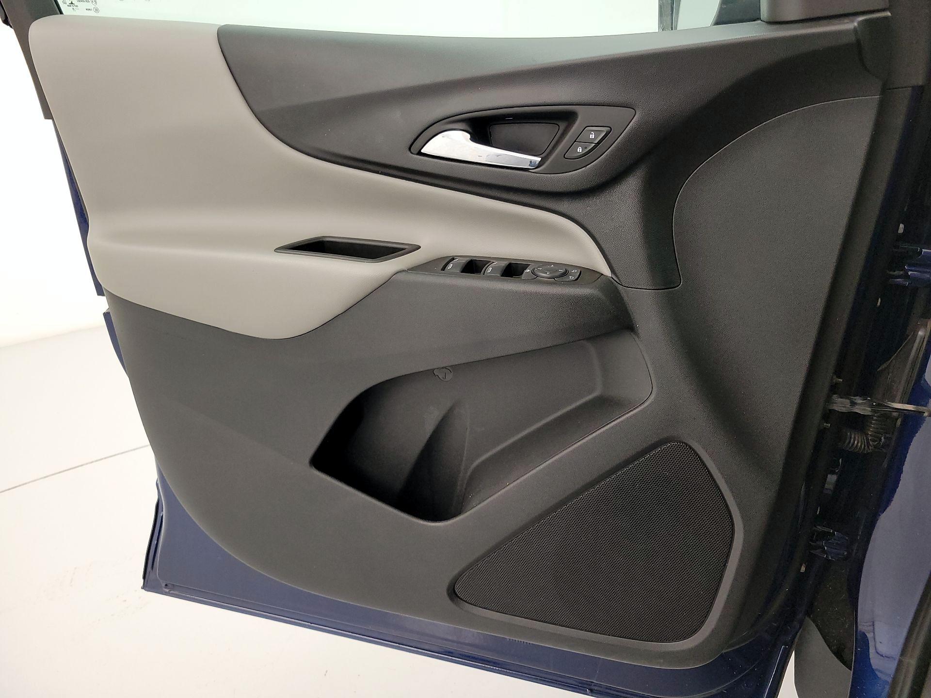 Thumbnail: 2022 Chevrolet Equinox - 12