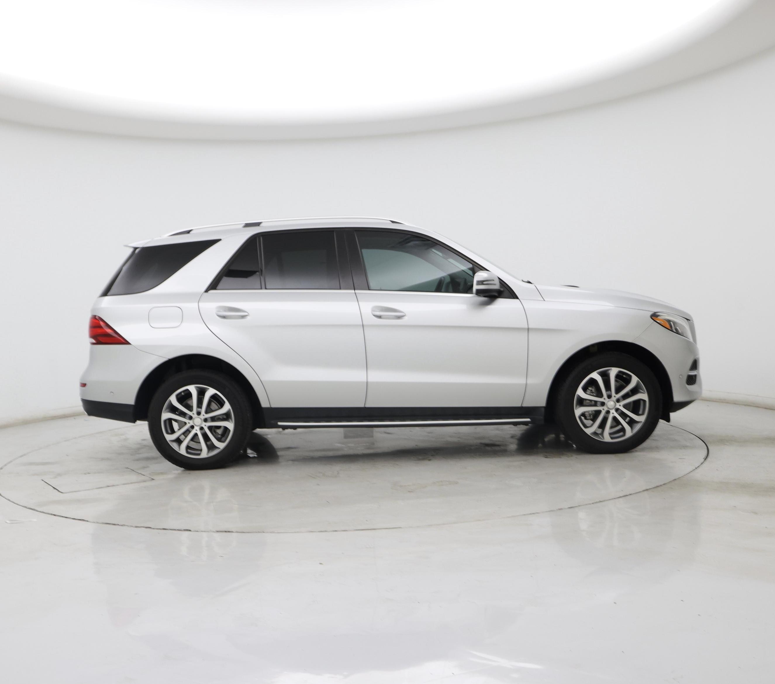 Thumbnail: 2017 Mercedes-Benz GLE - 7