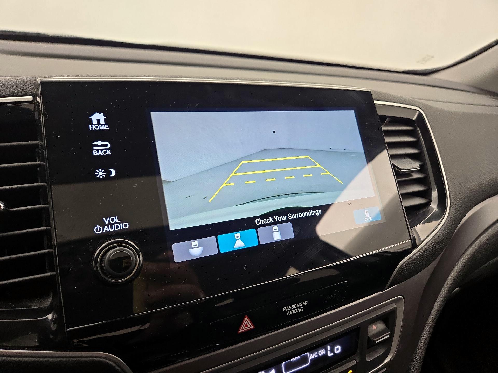 Thumbnail: 2019 Honda Pilot - 14