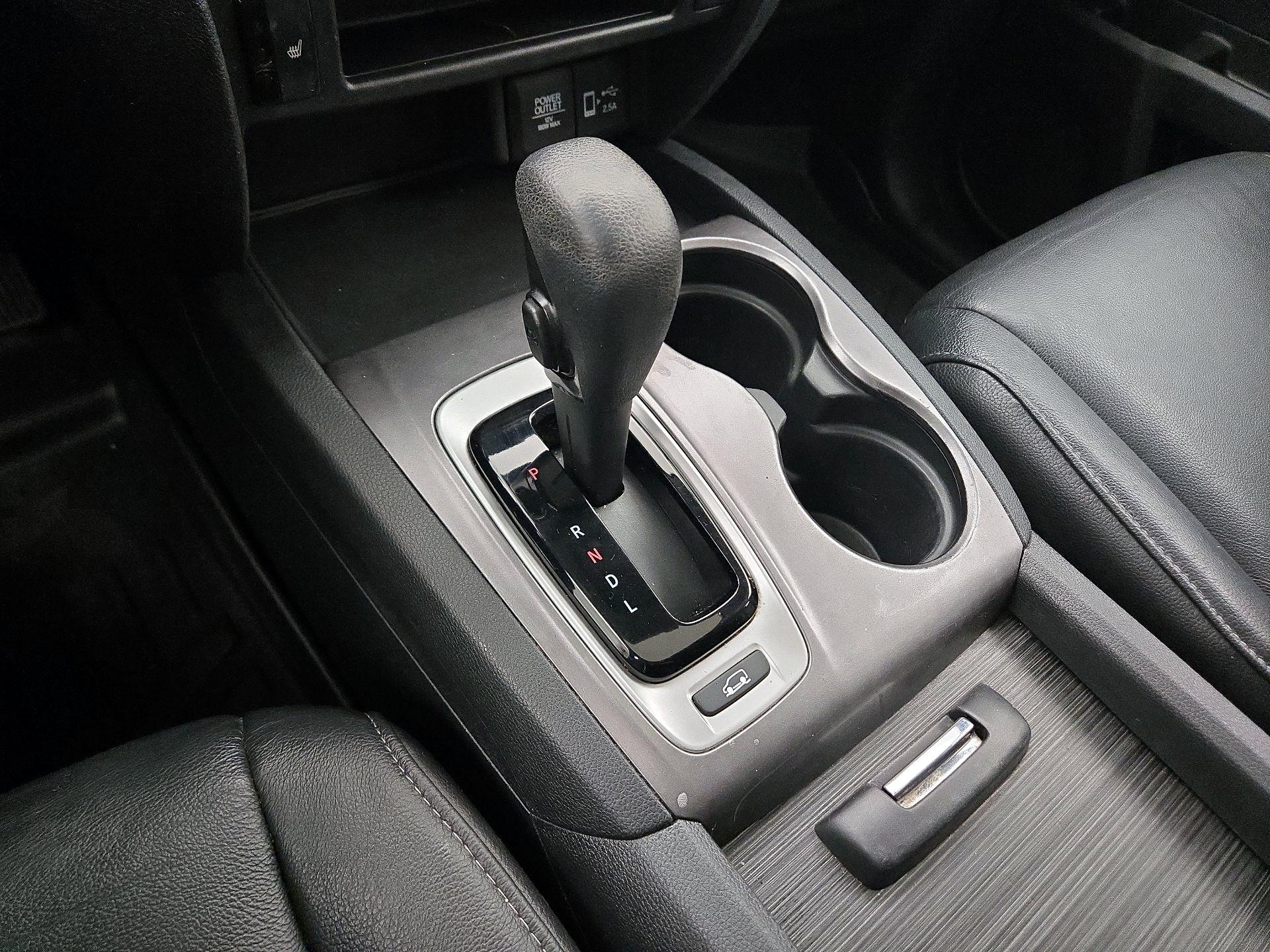 Thumbnail: 2019 Honda Pilot - 17