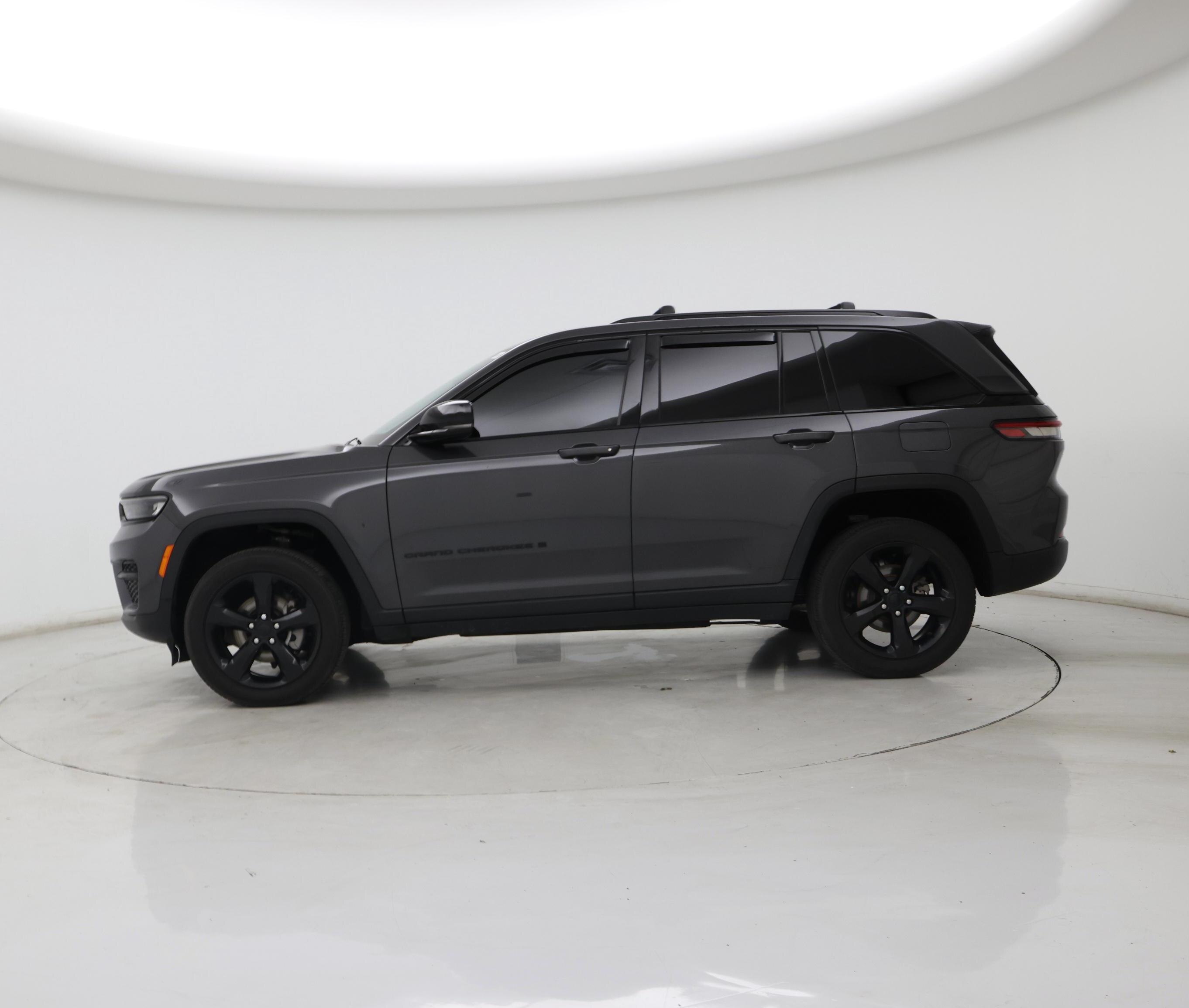 Thumbnail: 2024 Jeep Grand Cherokee - 3