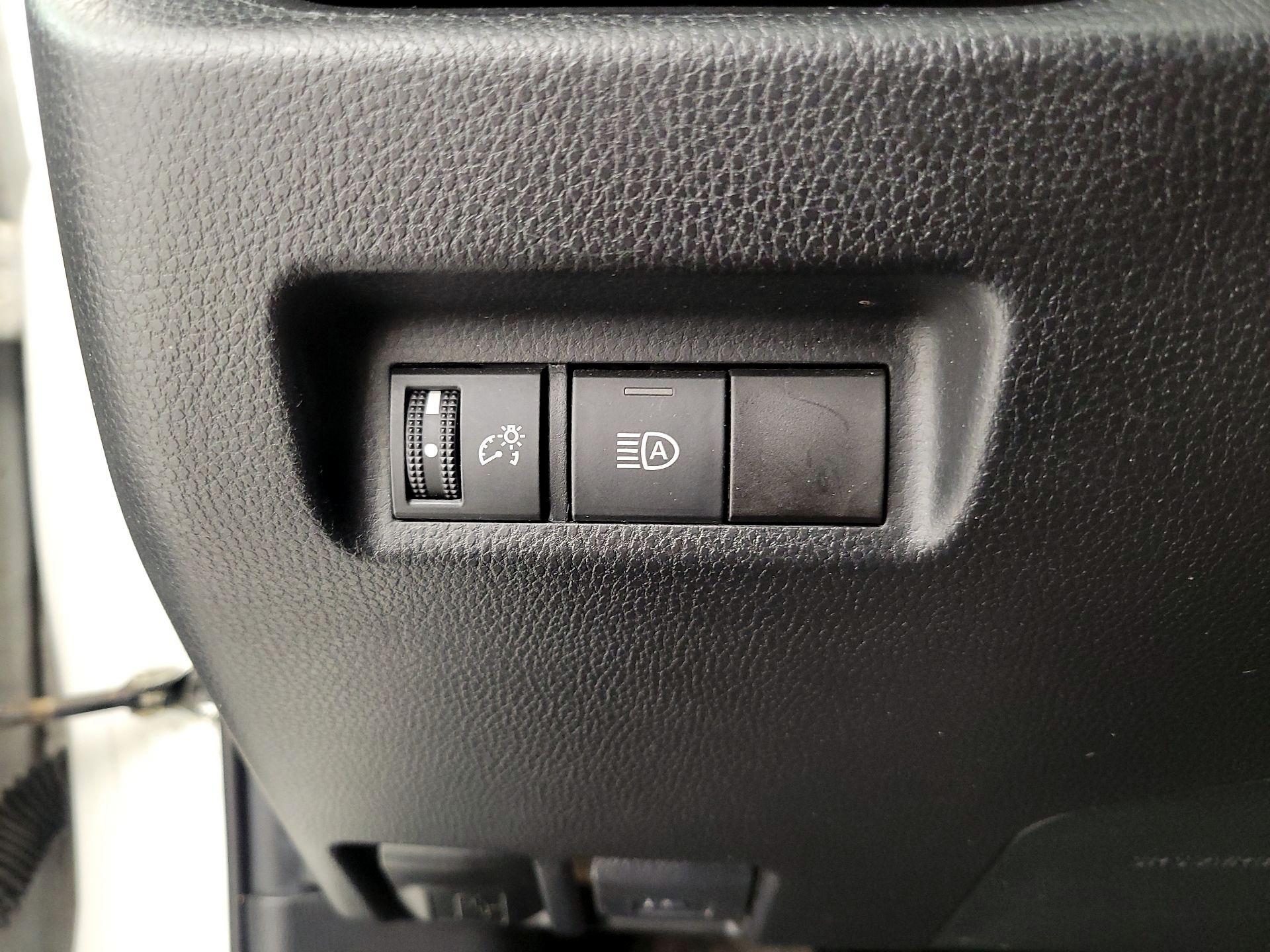 Thumbnail: 2021 Toyota RAV4 - 13