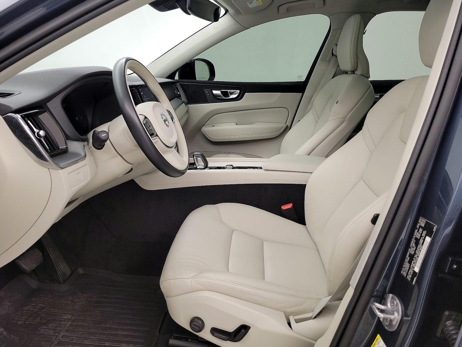 2024 Volvo XC60 Core - Photo 12