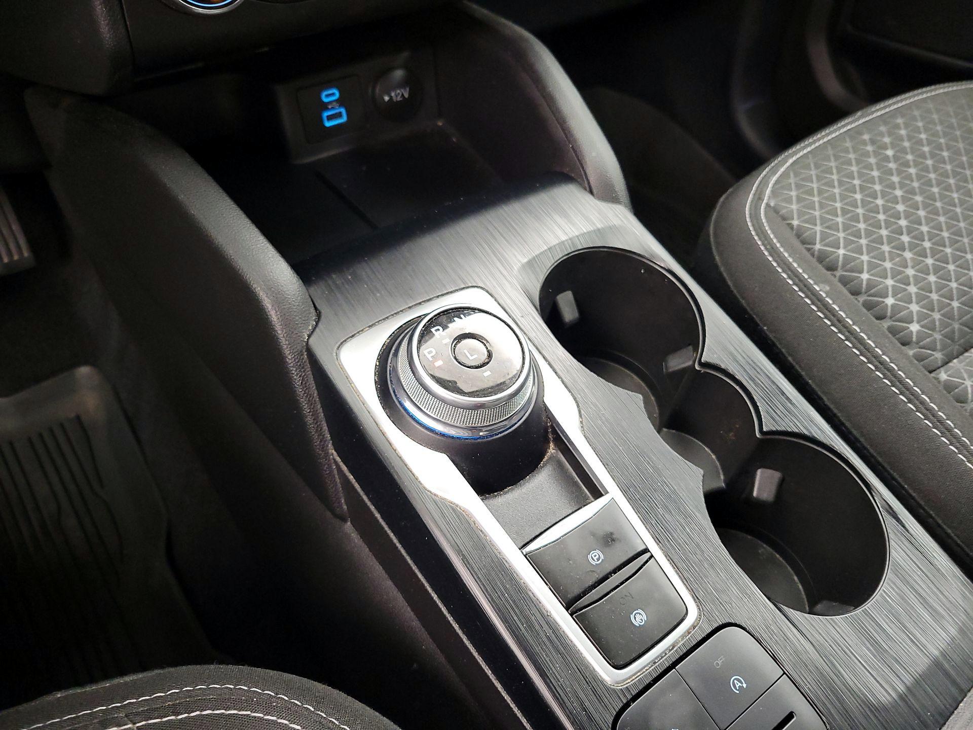 Thumbnail: 2023 Ford Escape - 17
