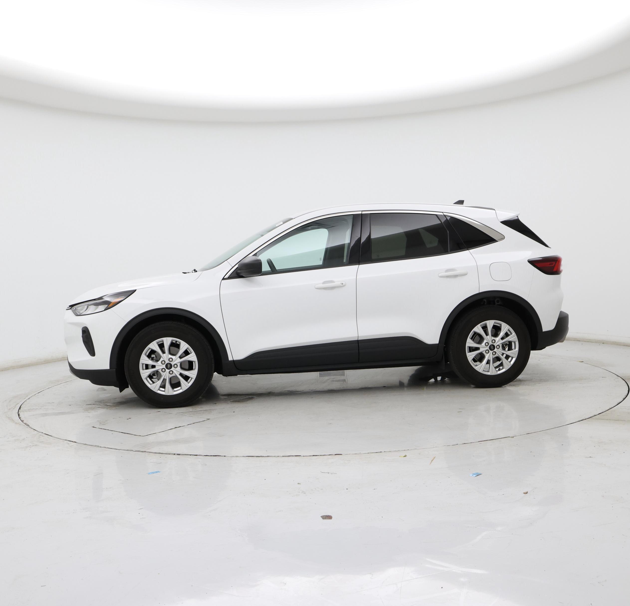 Thumbnail: 2023 Ford Escape - 3