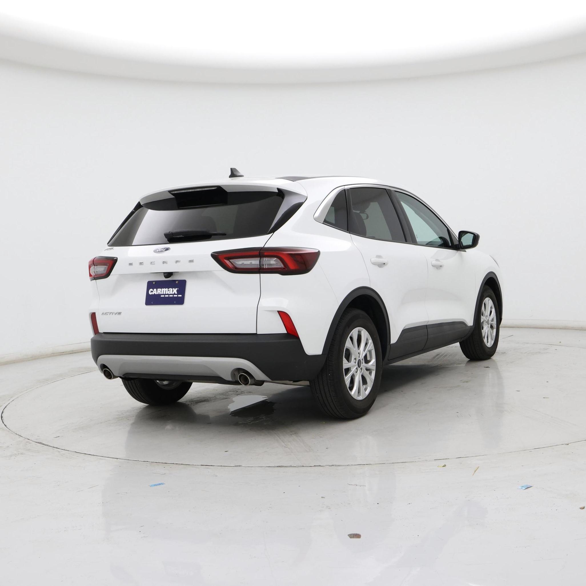Thumbnail: 2023 Ford Escape - 8