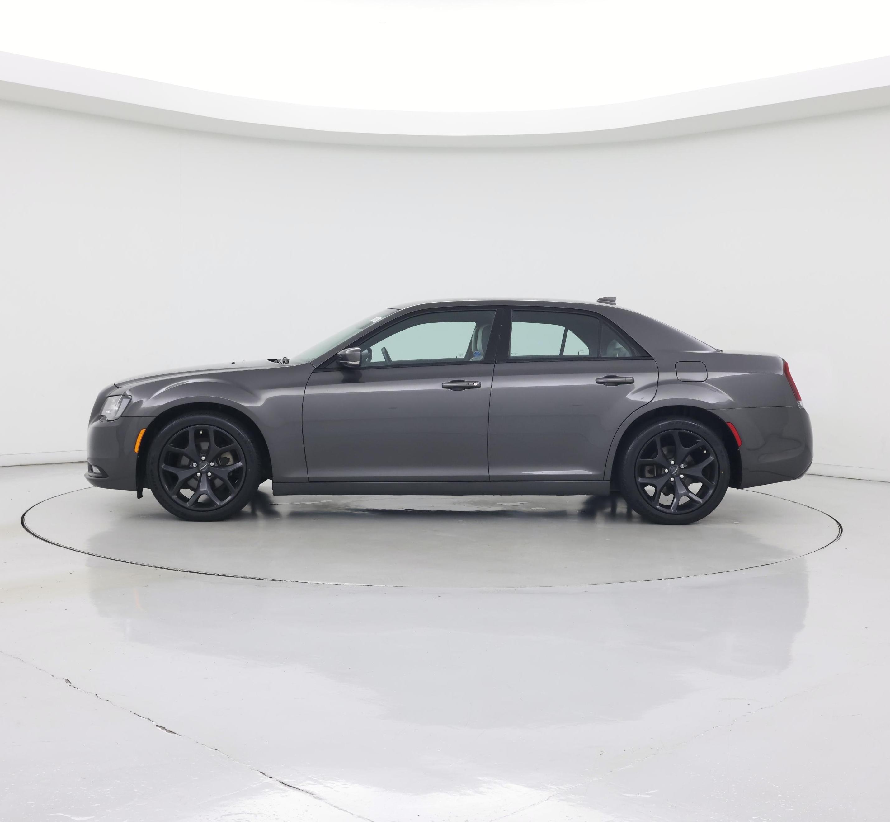 Thumbnail: 2021 Chrysler 300 - 3