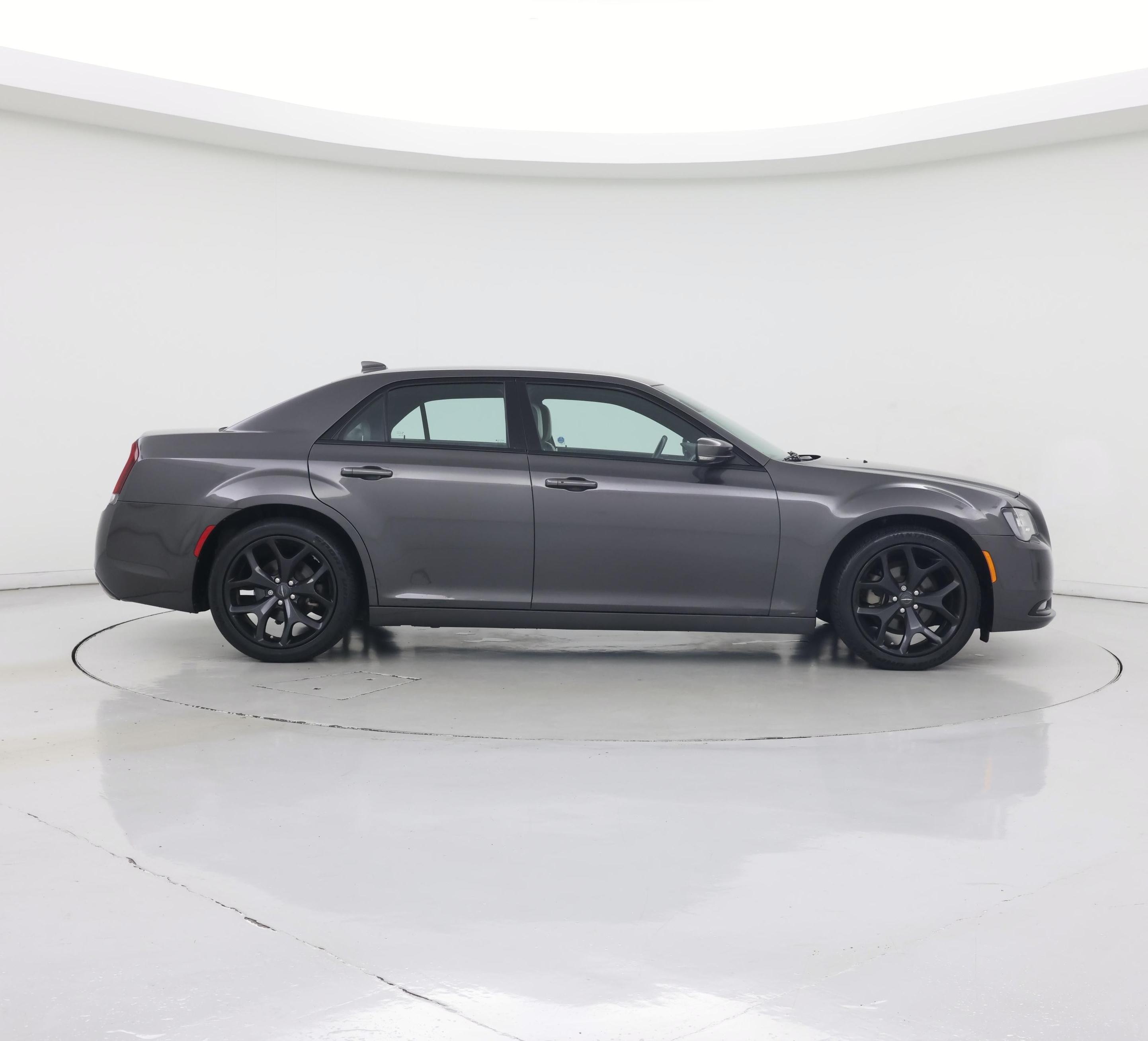 Thumbnail: 2021 Chrysler 300 - 7