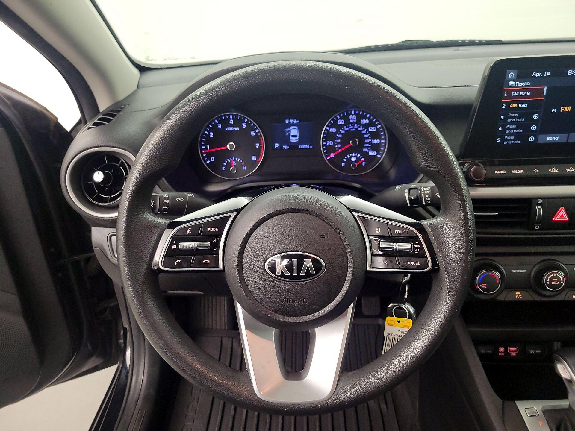 Thumbnail: 2020 Kia Forte - 10