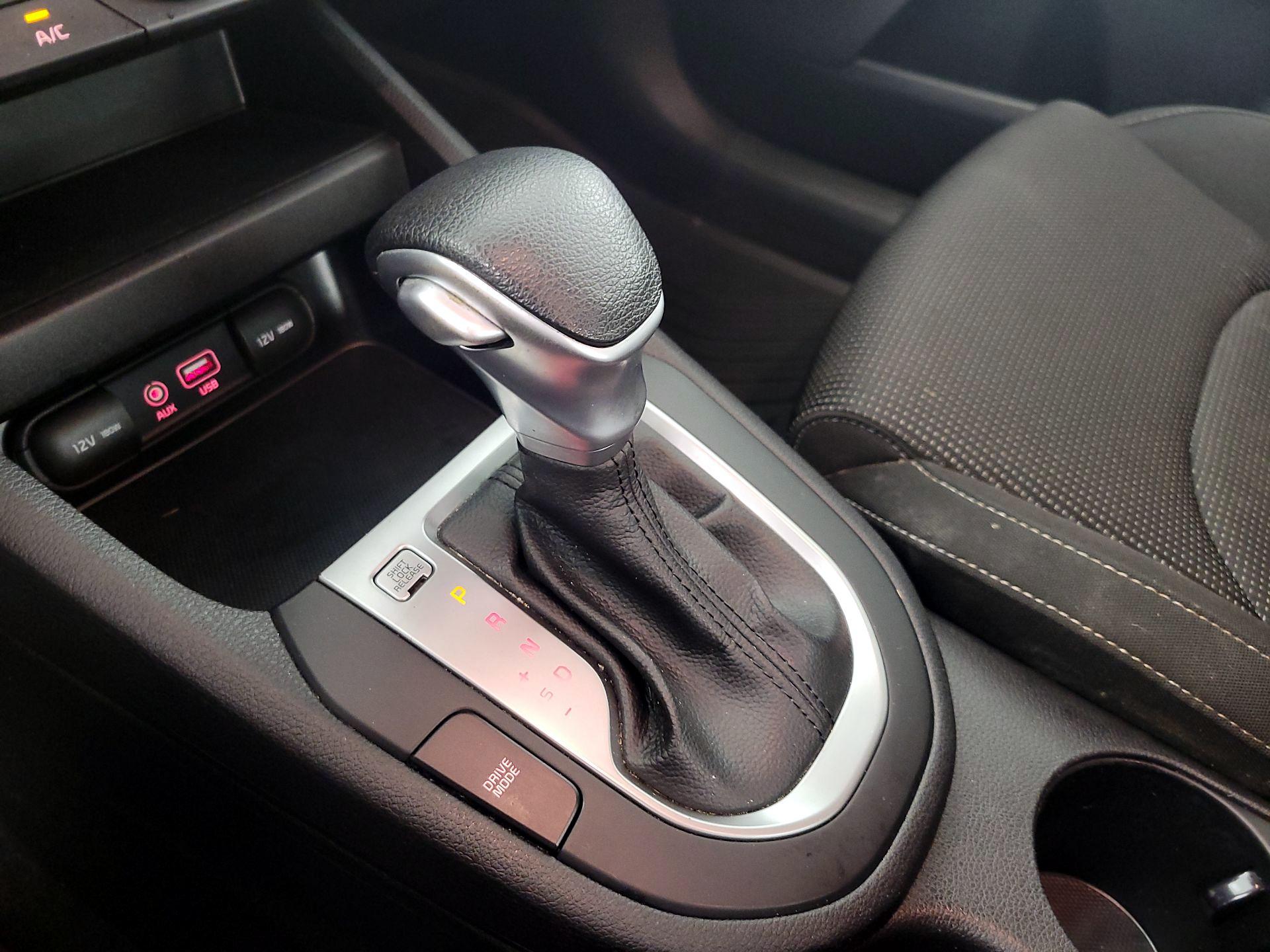 Thumbnail: 2020 Kia Forte - 17