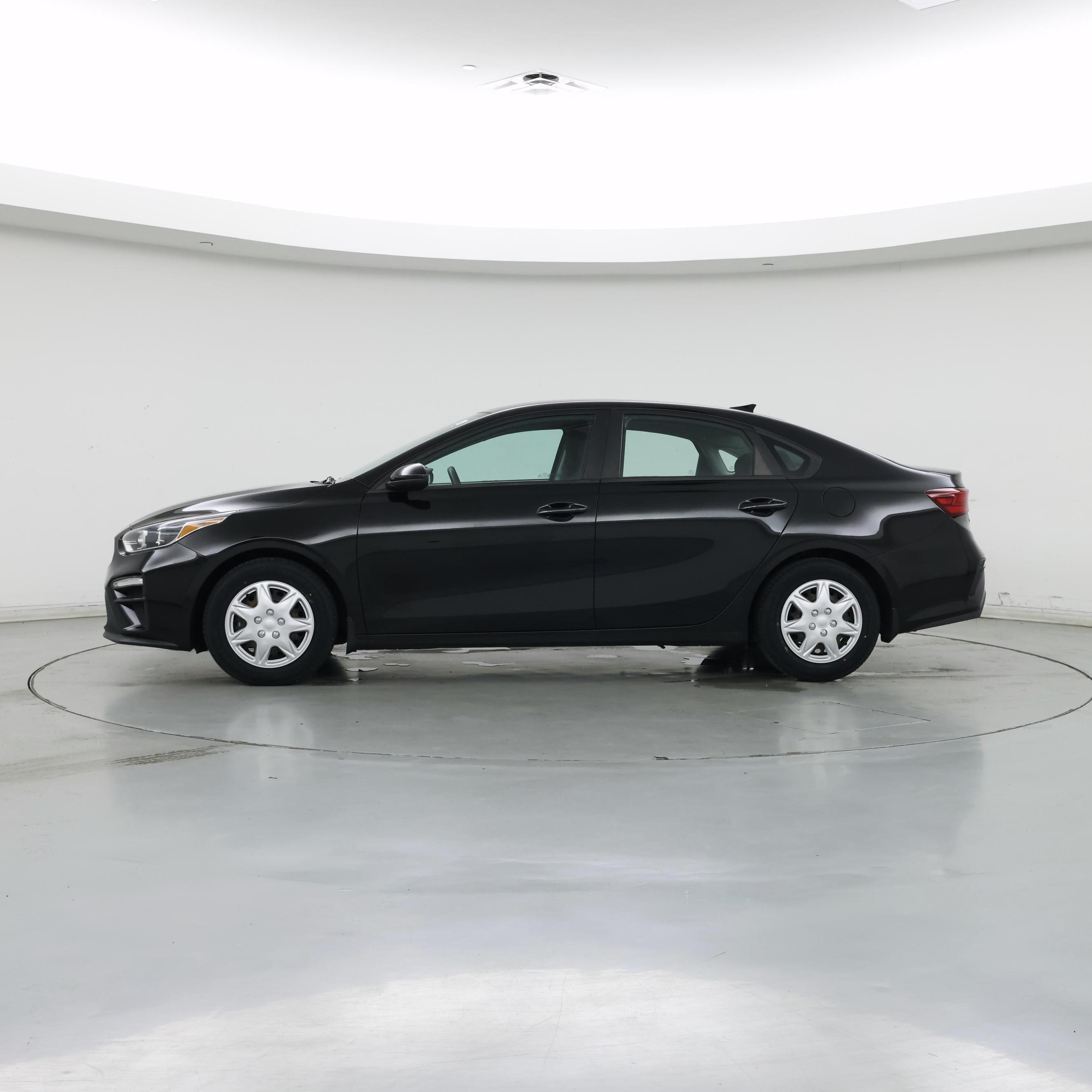 Thumbnail: 2020 Kia Forte - 3