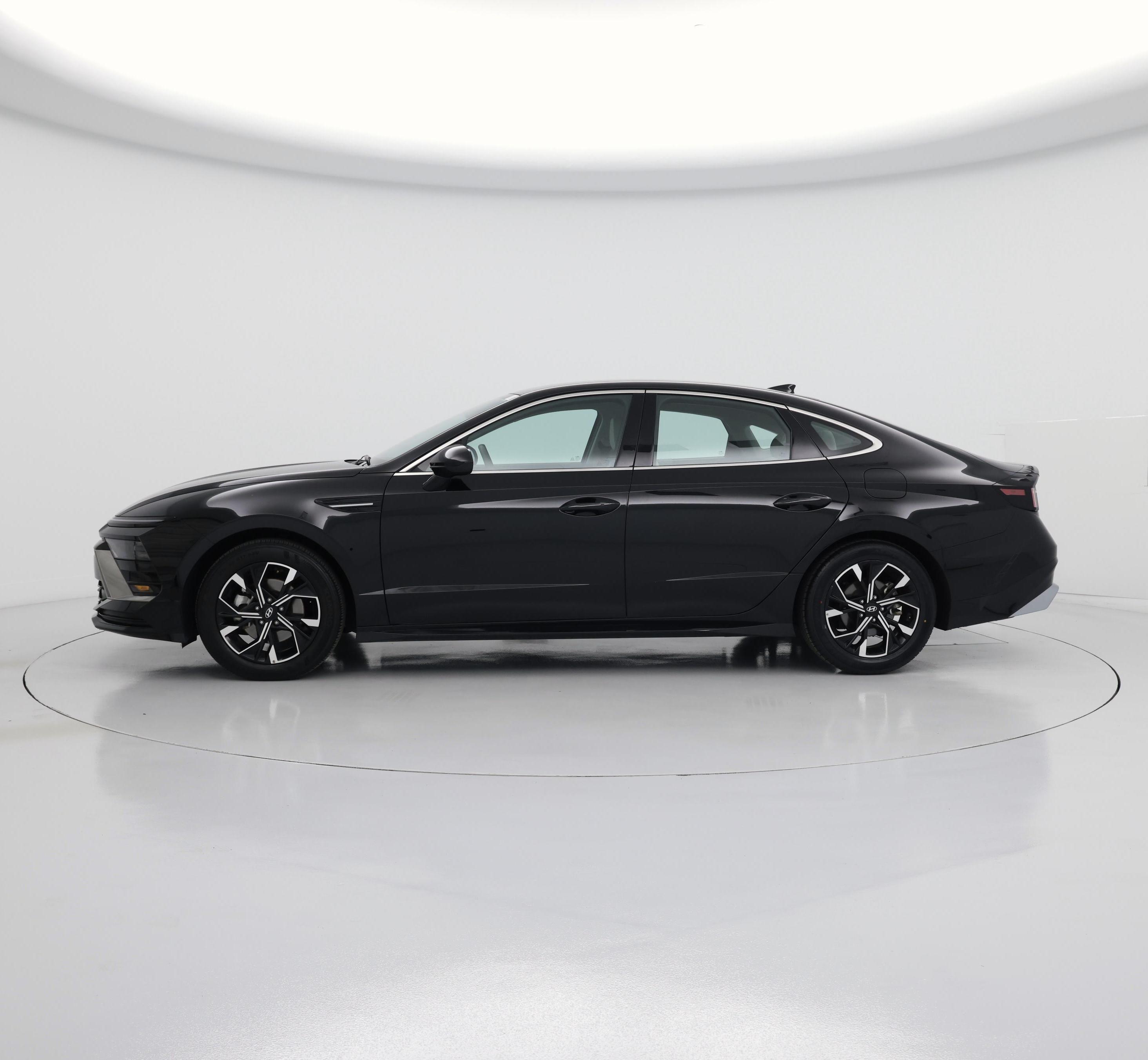 Thumbnail: 2025 Hyundai Sonata - 3