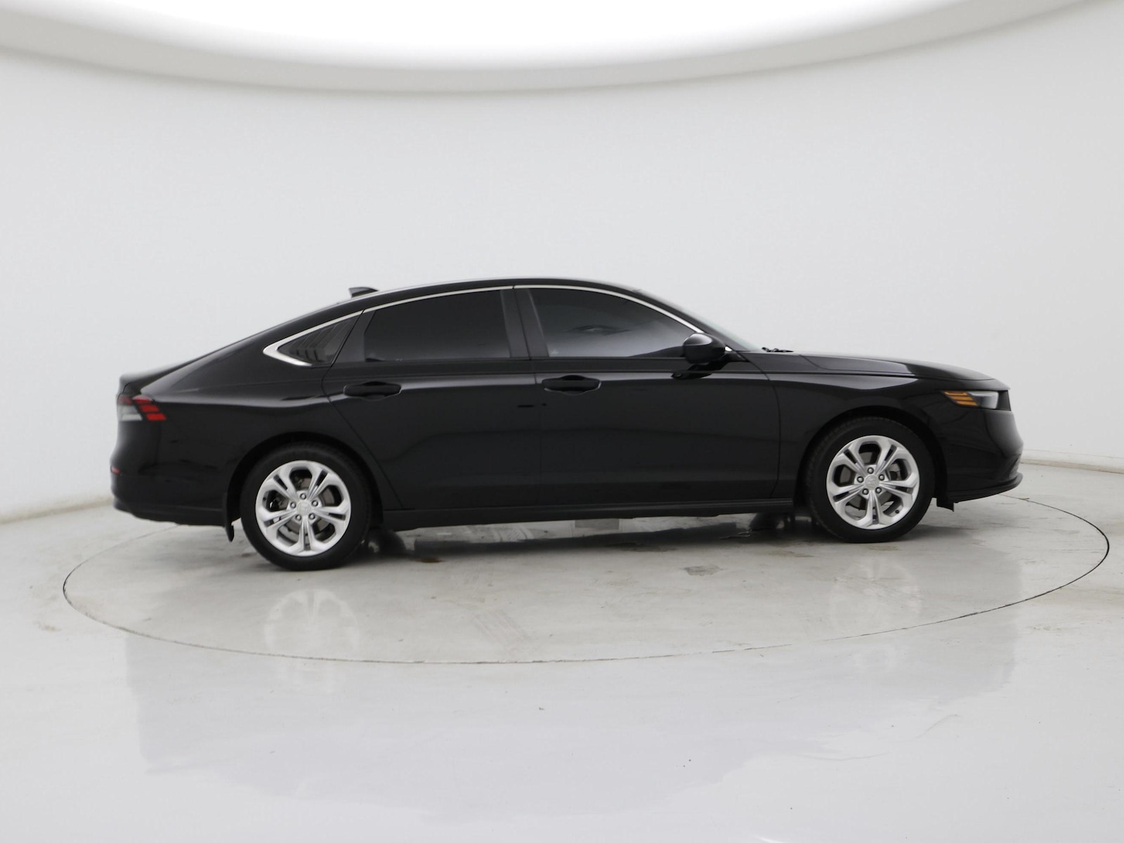 2025 Honda Accord LX - Photo 8
