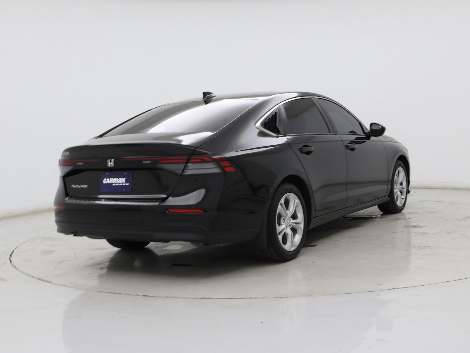 2025 Honda Accord LX - Photo 9