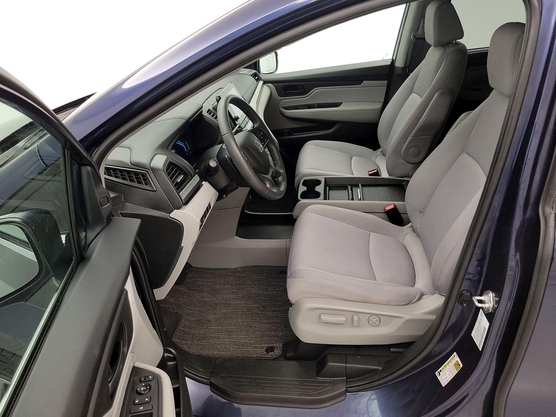 Thumbnail: 2021 Honda Odyssey - 11