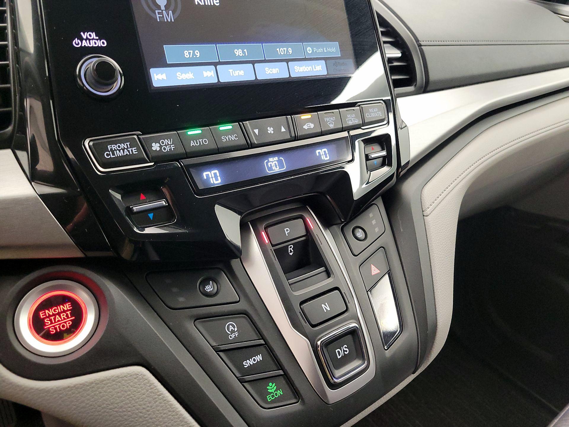 Thumbnail: 2021 Honda Odyssey - 16