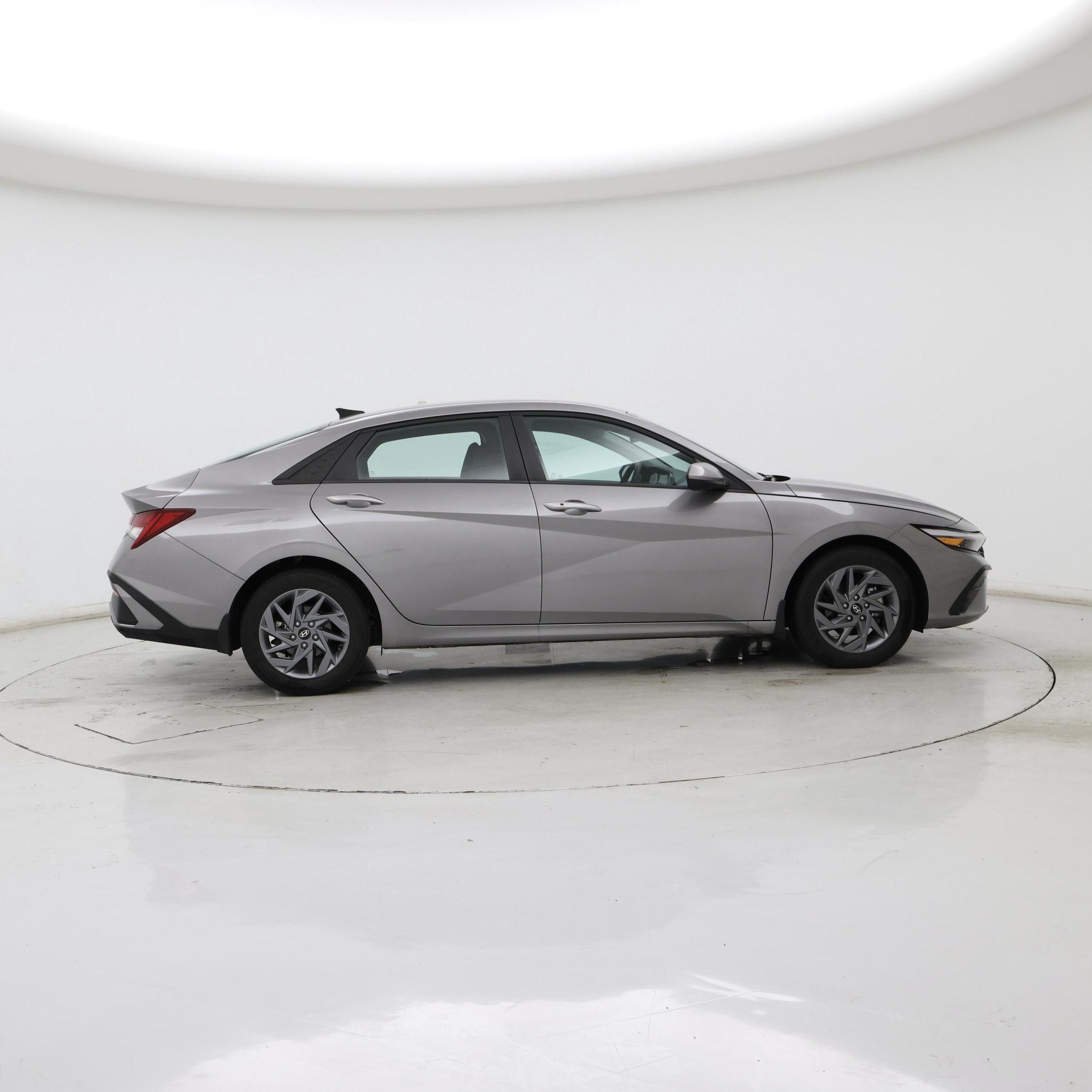 Thumbnail: 2024 Hyundai Elantra - 7