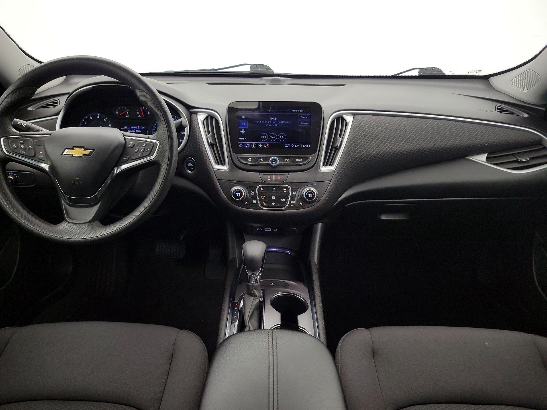 Thumbnail: 2023 Chevrolet Malibu - 9
