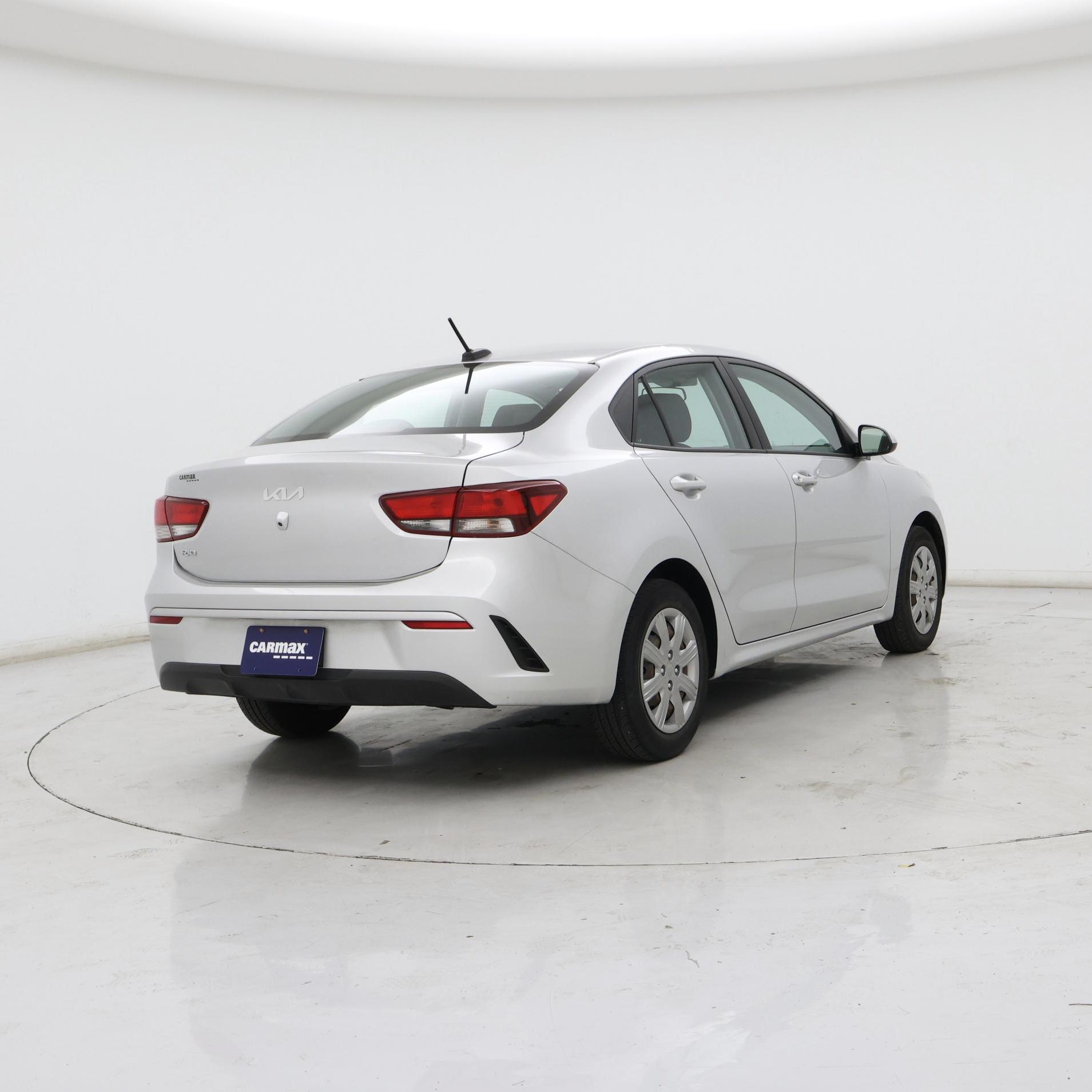 Thumbnail: 2022 Kia Rio - 8
