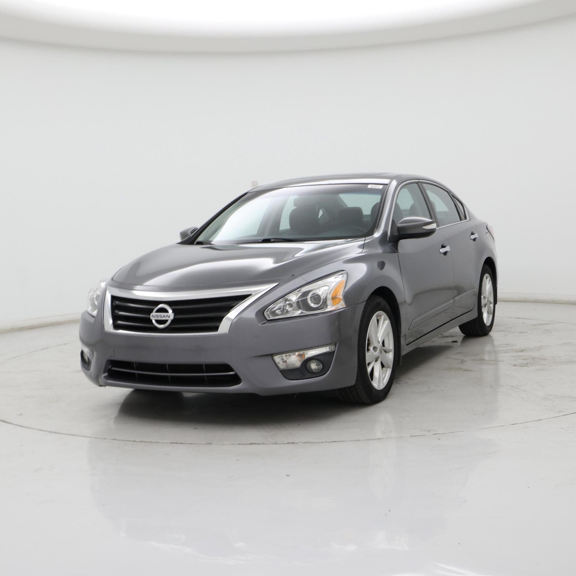 Thumbnail: 2015 Nissan Altima - 4