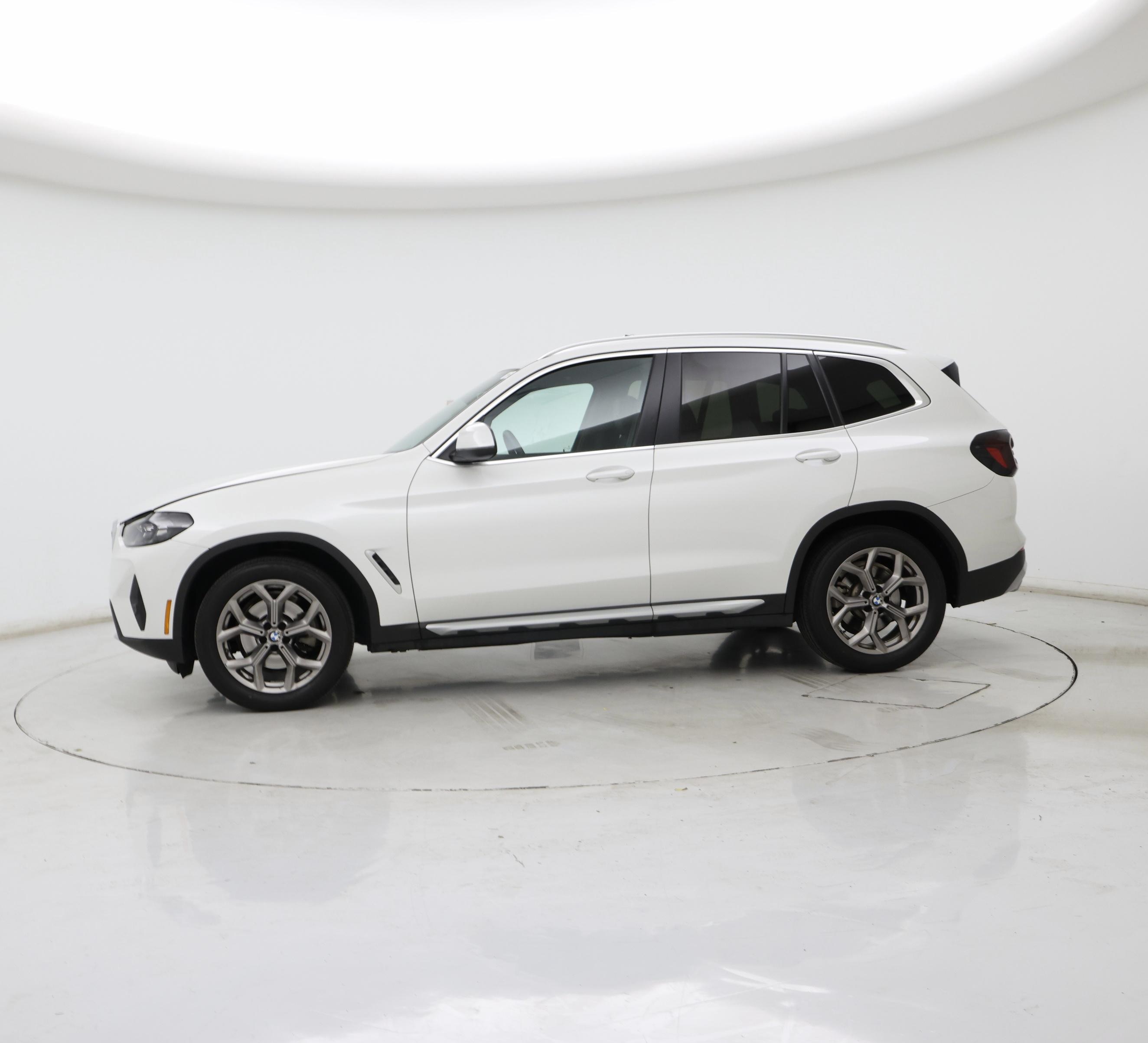 Thumbnail: 2022 BMW X3 - 3