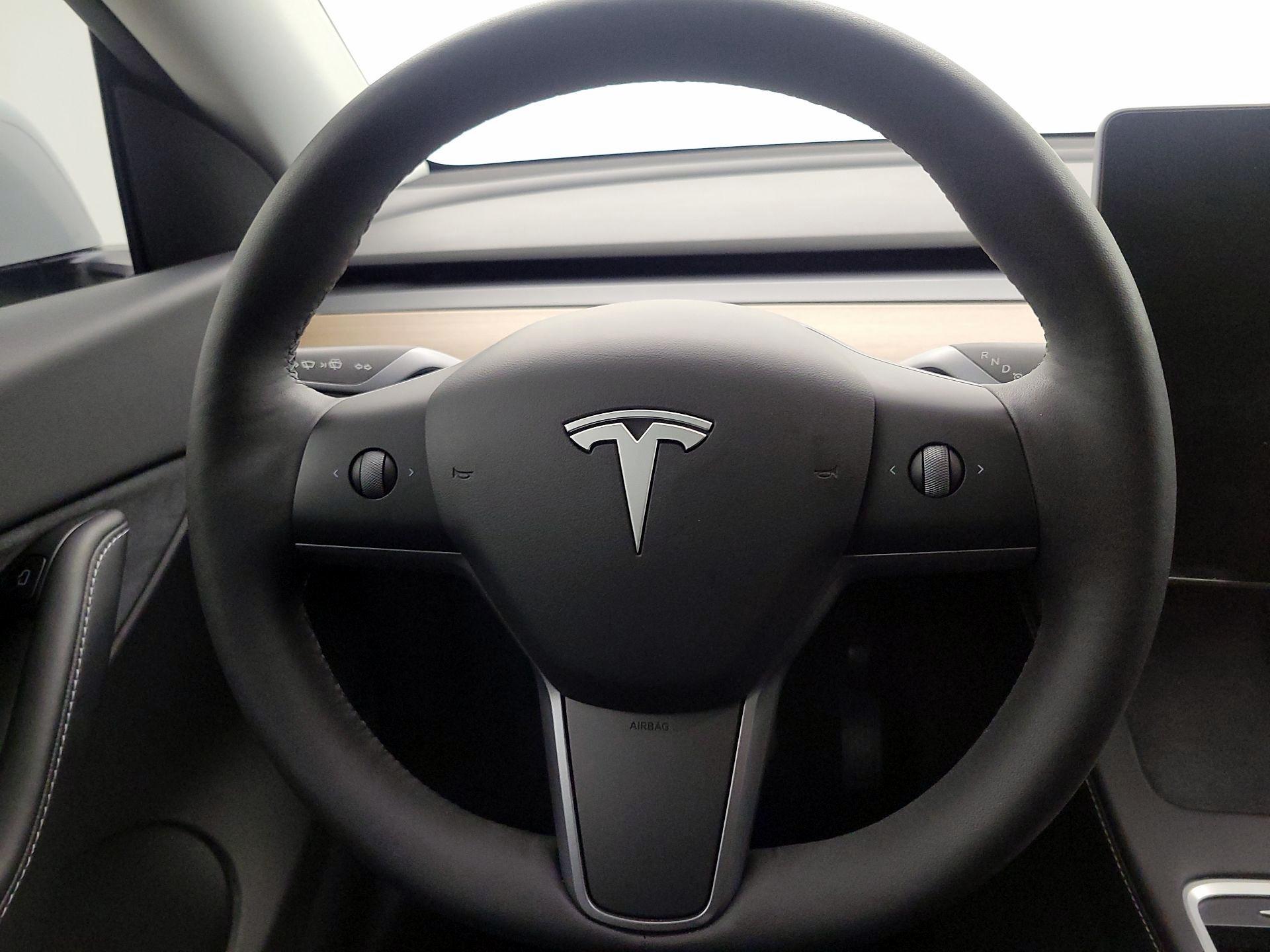 Thumbnail: 2022 Tesla Model Y - 10