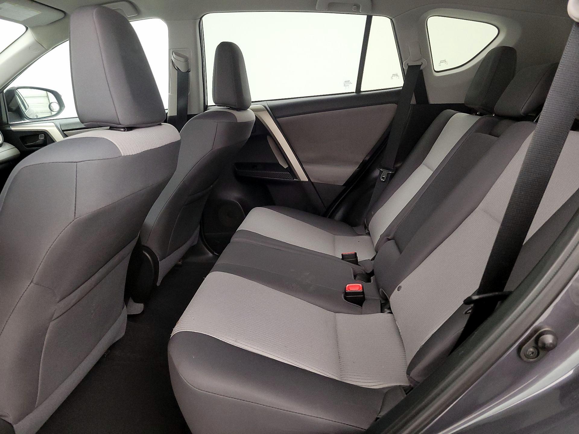 Thumbnail: 2015 Toyota RAV4 - 18