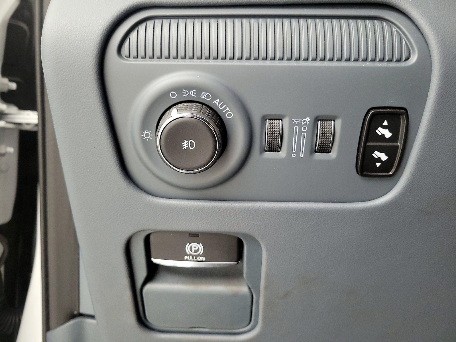 2024 Jeep Grand Wagoneer Series III - Photo 14