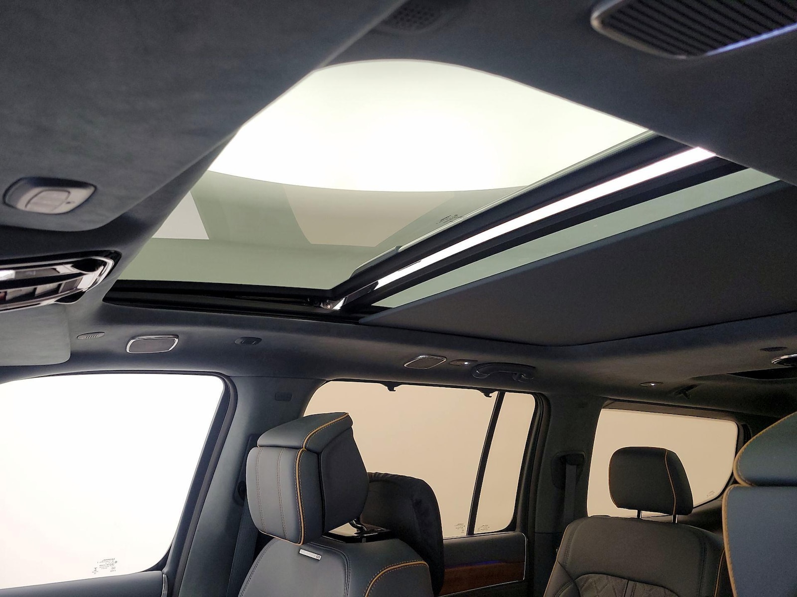 2024 Jeep Grand Wagoneer Series III - Photo 21